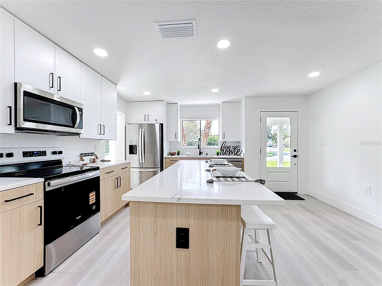 10433 MONTPELIER CIR
