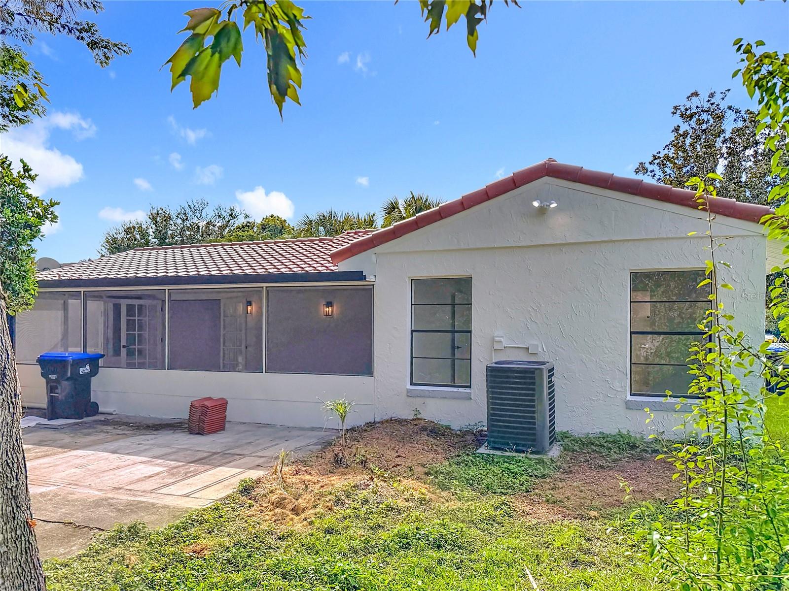 10433 MONTPELIER CIR