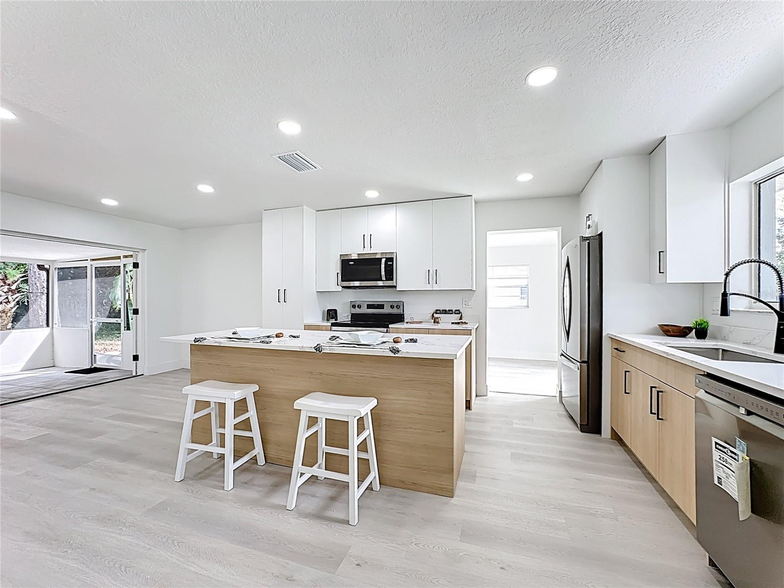 10433 MONTPELIER CIR