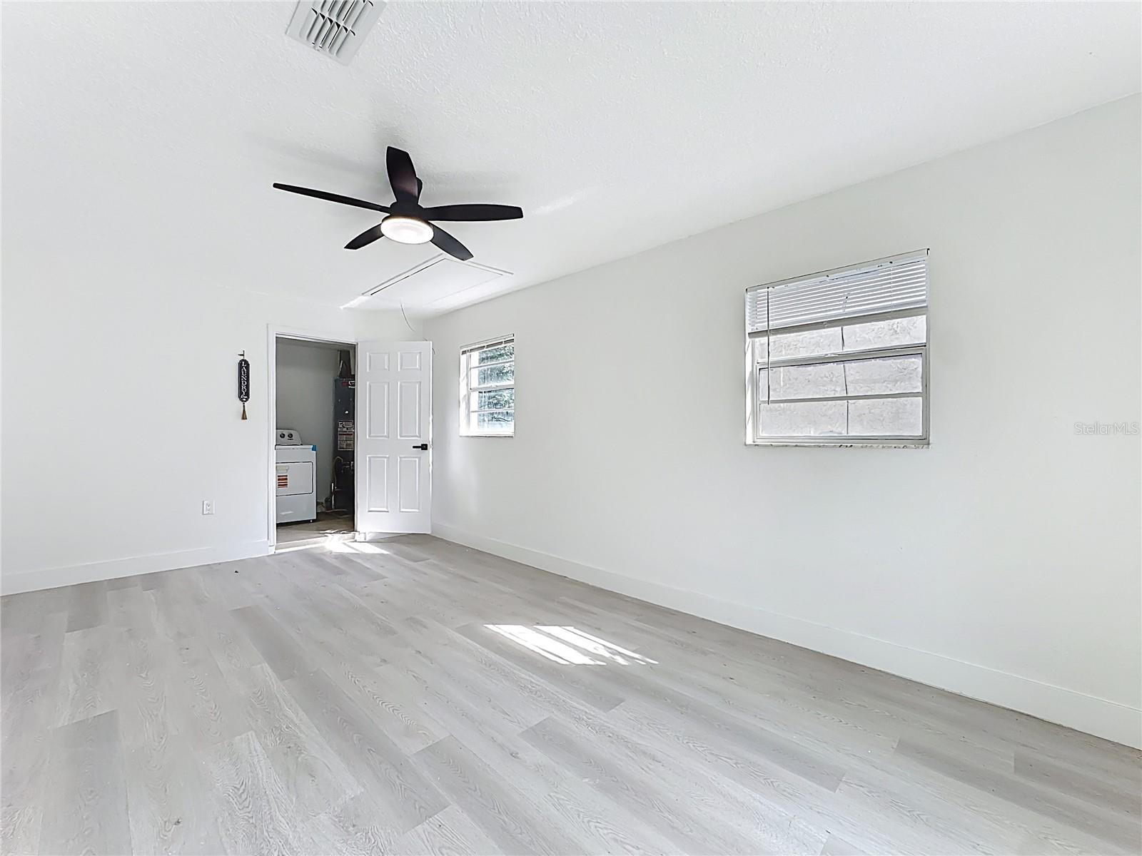 10433 MONTPELIER CIR