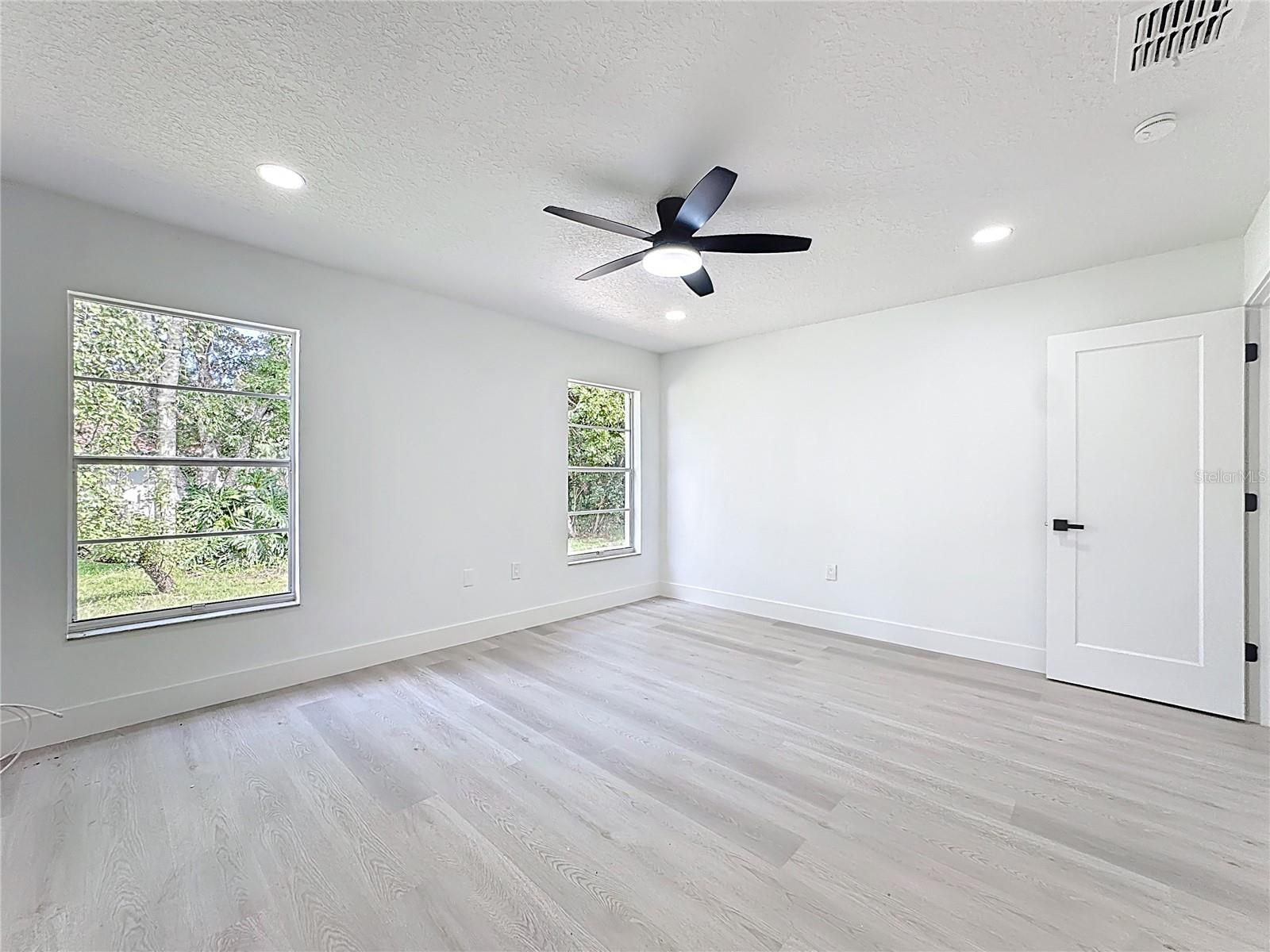 10433 MONTPELIER CIR