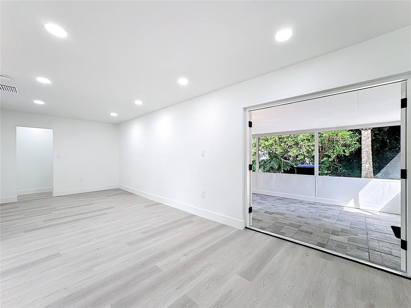10433 MONTPELIER CIR