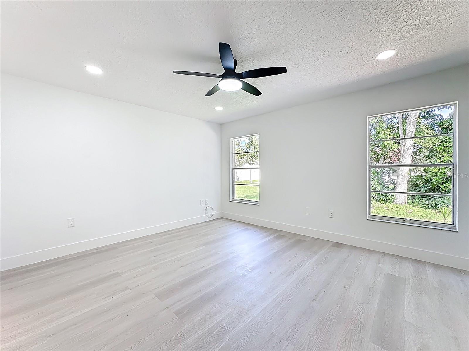 10433 MONTPELIER CIR
