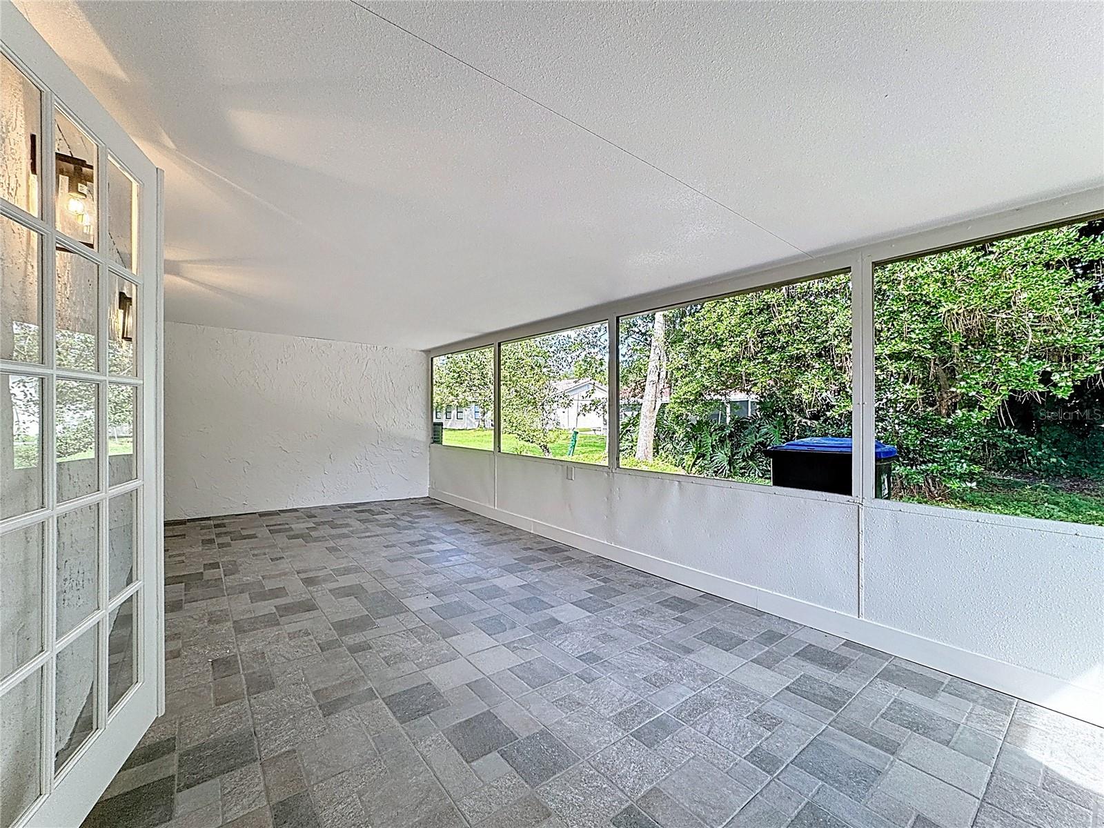 10433 MONTPELIER CIR