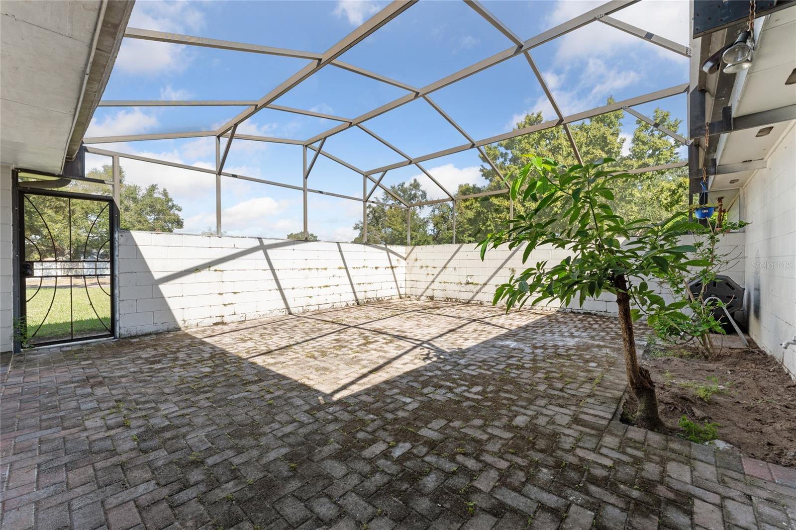 1493 MAGELLAN CIR #504