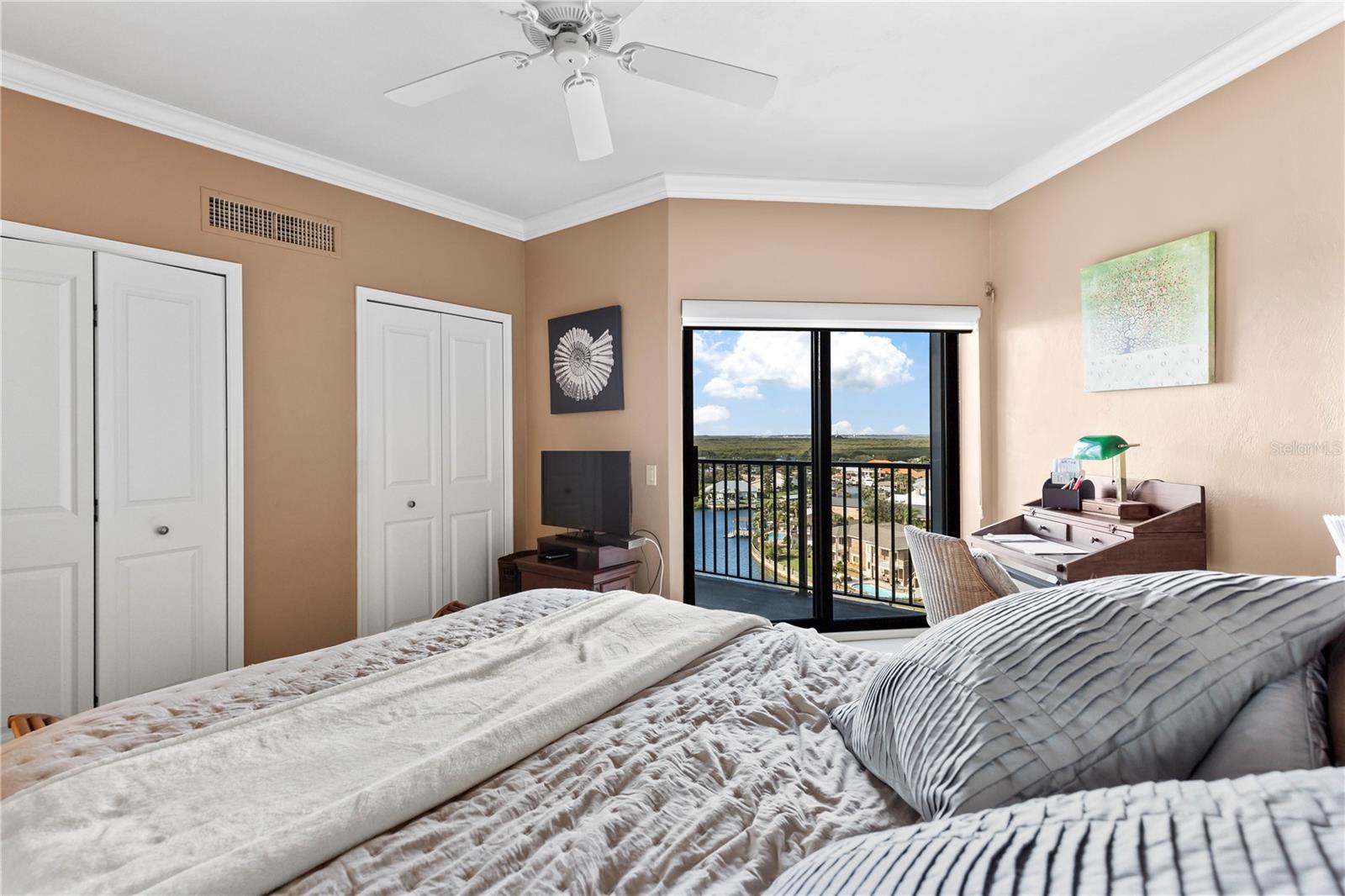 501 N Causeway #8060