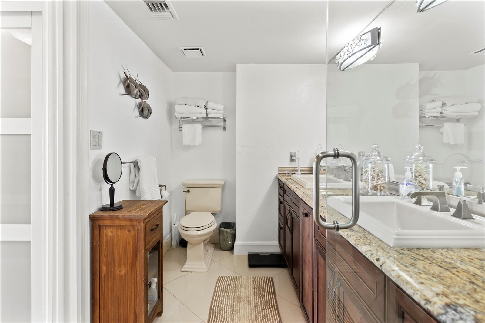 501 N Causeway #8060