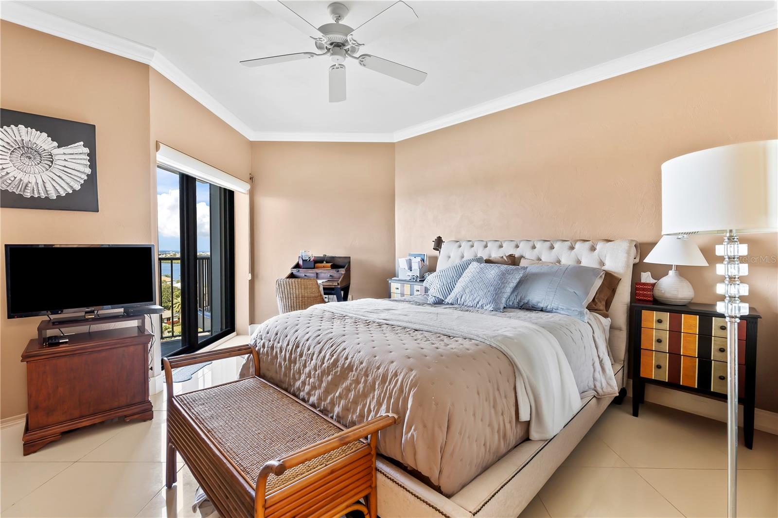 501 N Causeway #8060