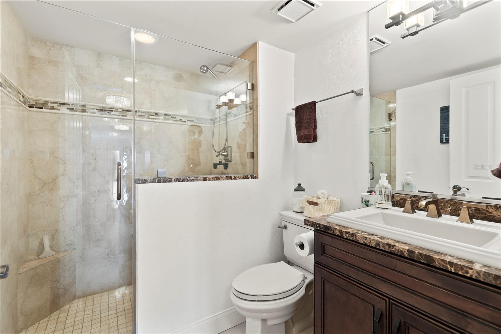 501 N Causeway #8060