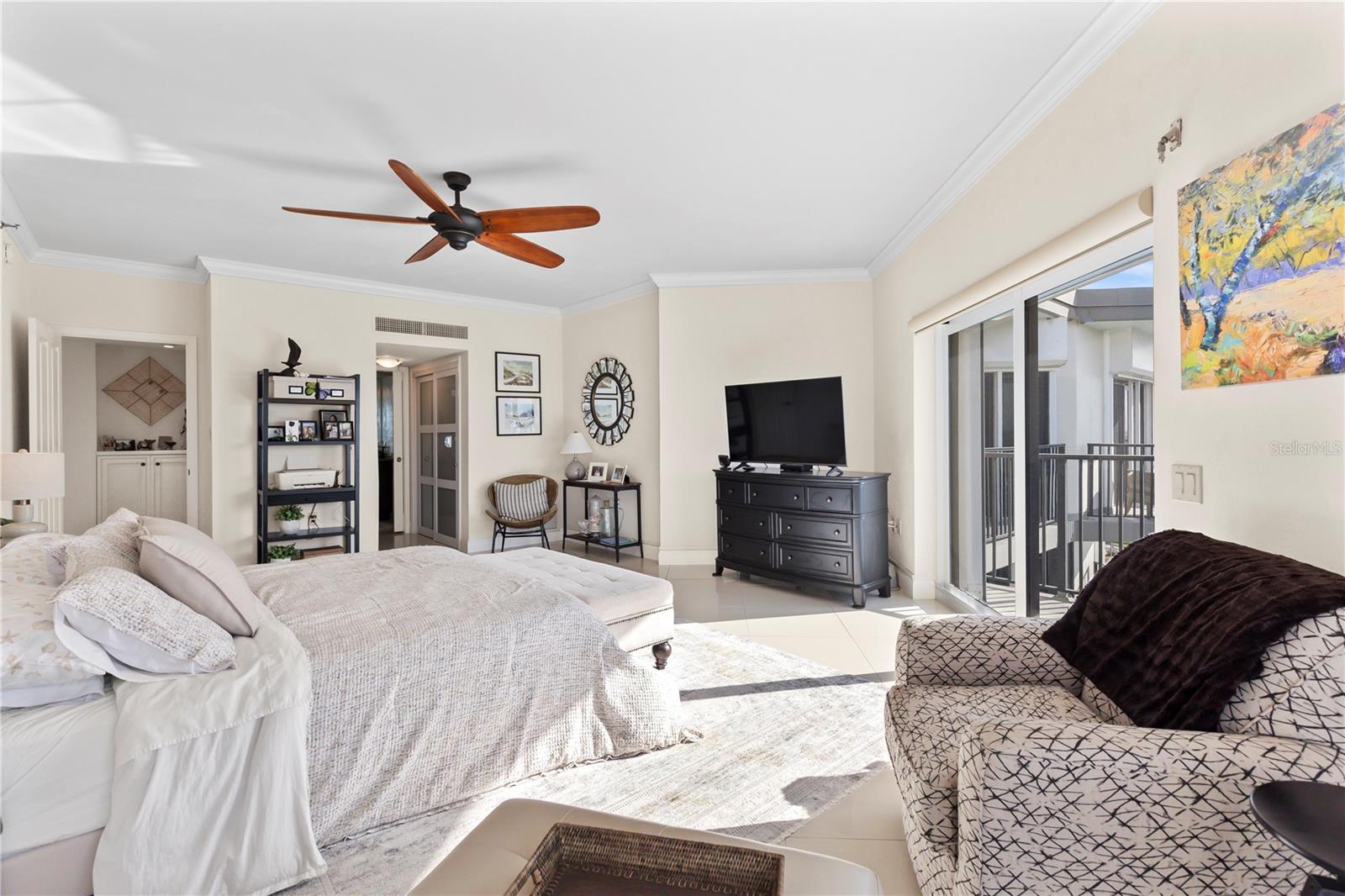 501 N Causeway #8060