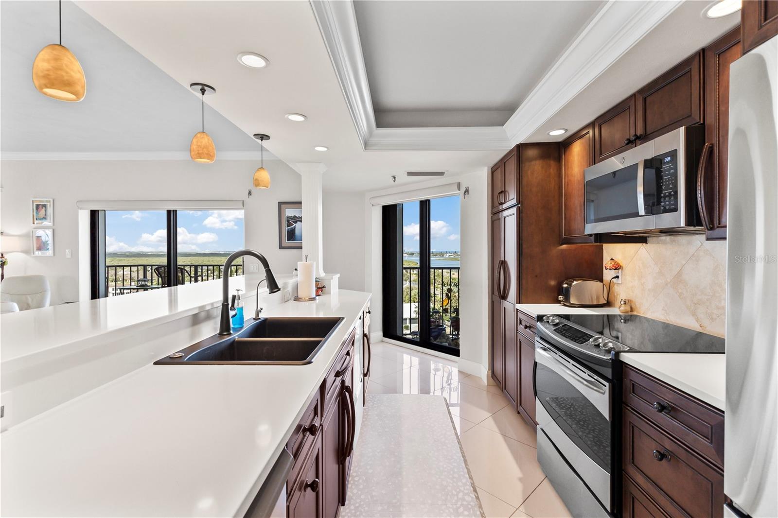 501 N Causeway #8060