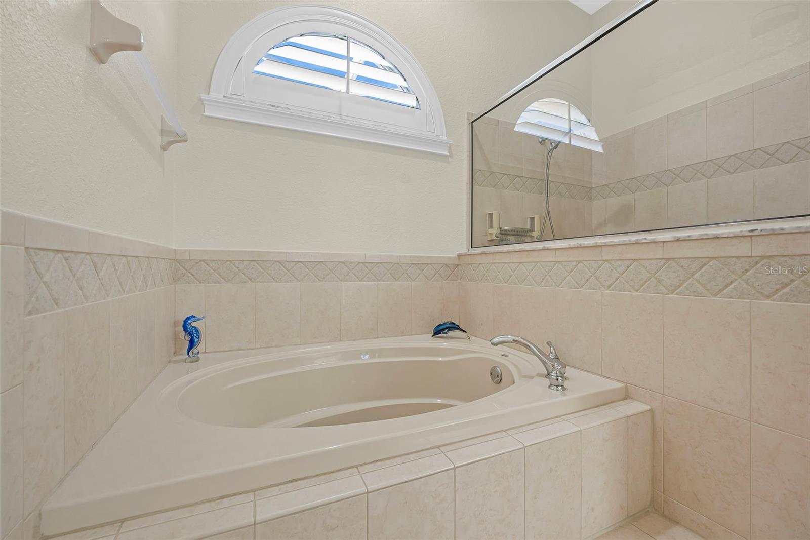 3606 MARIBELLA DR