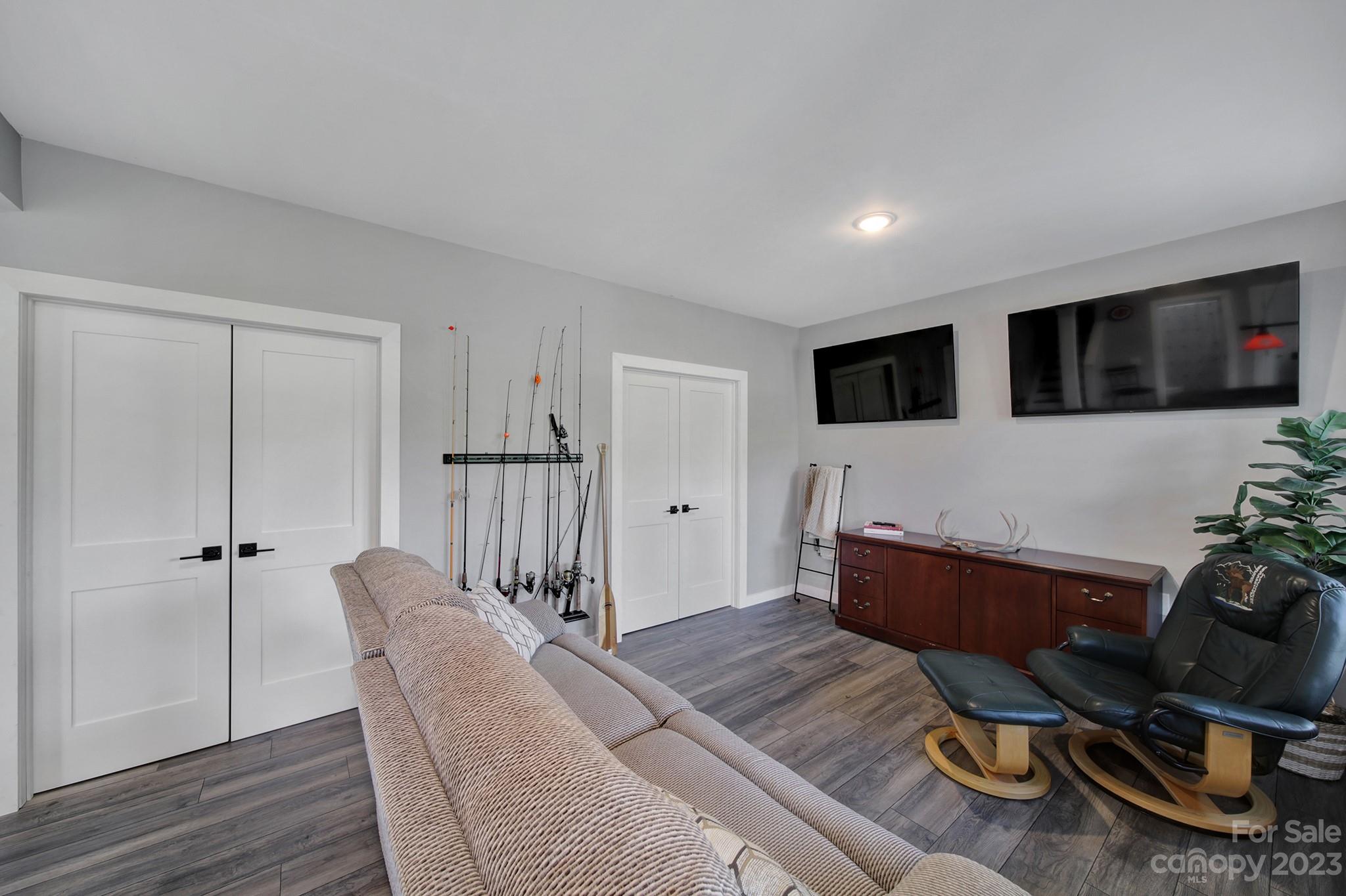 2556 Richland Balsam Drive