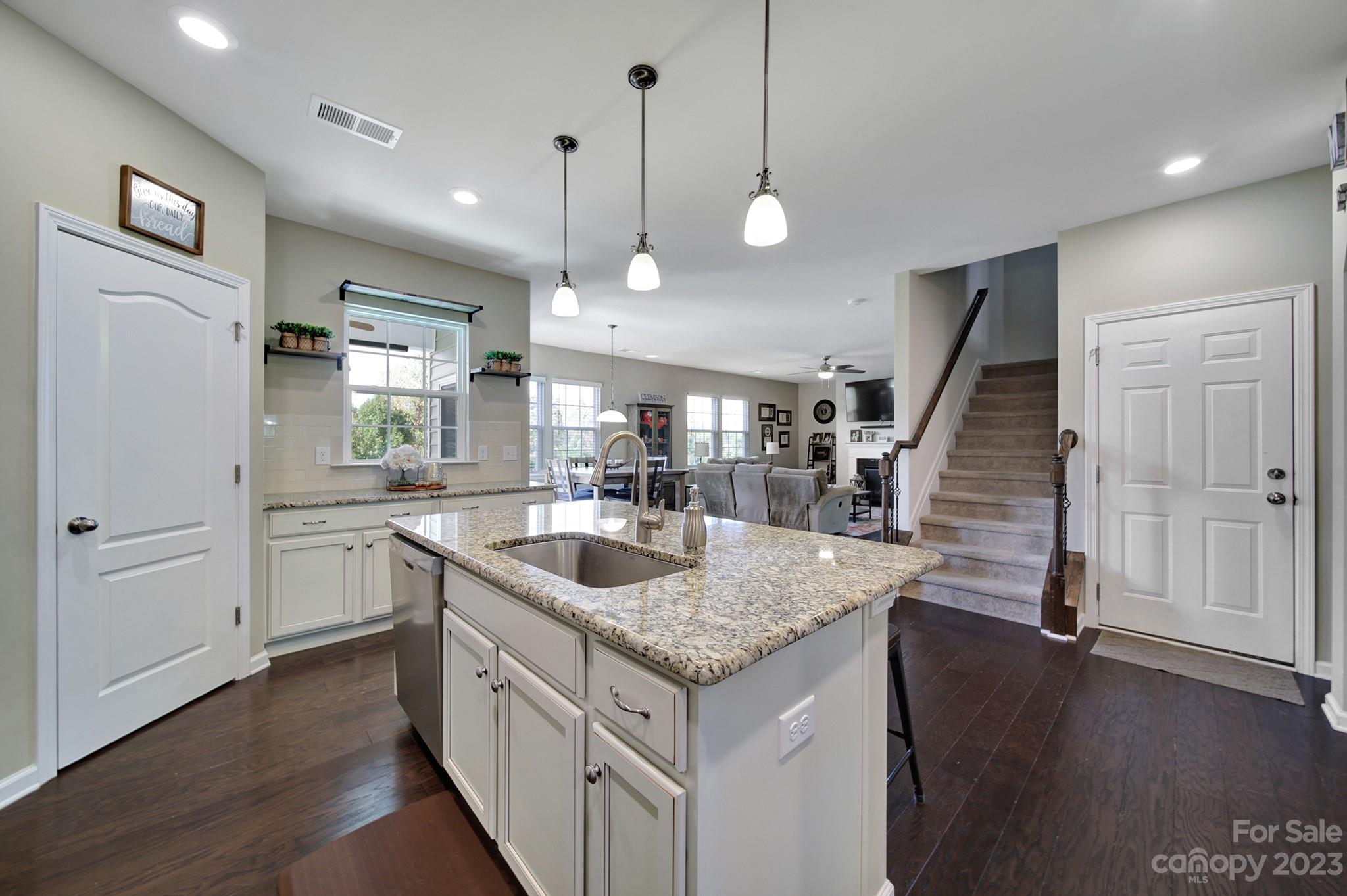 2556 Richland Balsam Drive