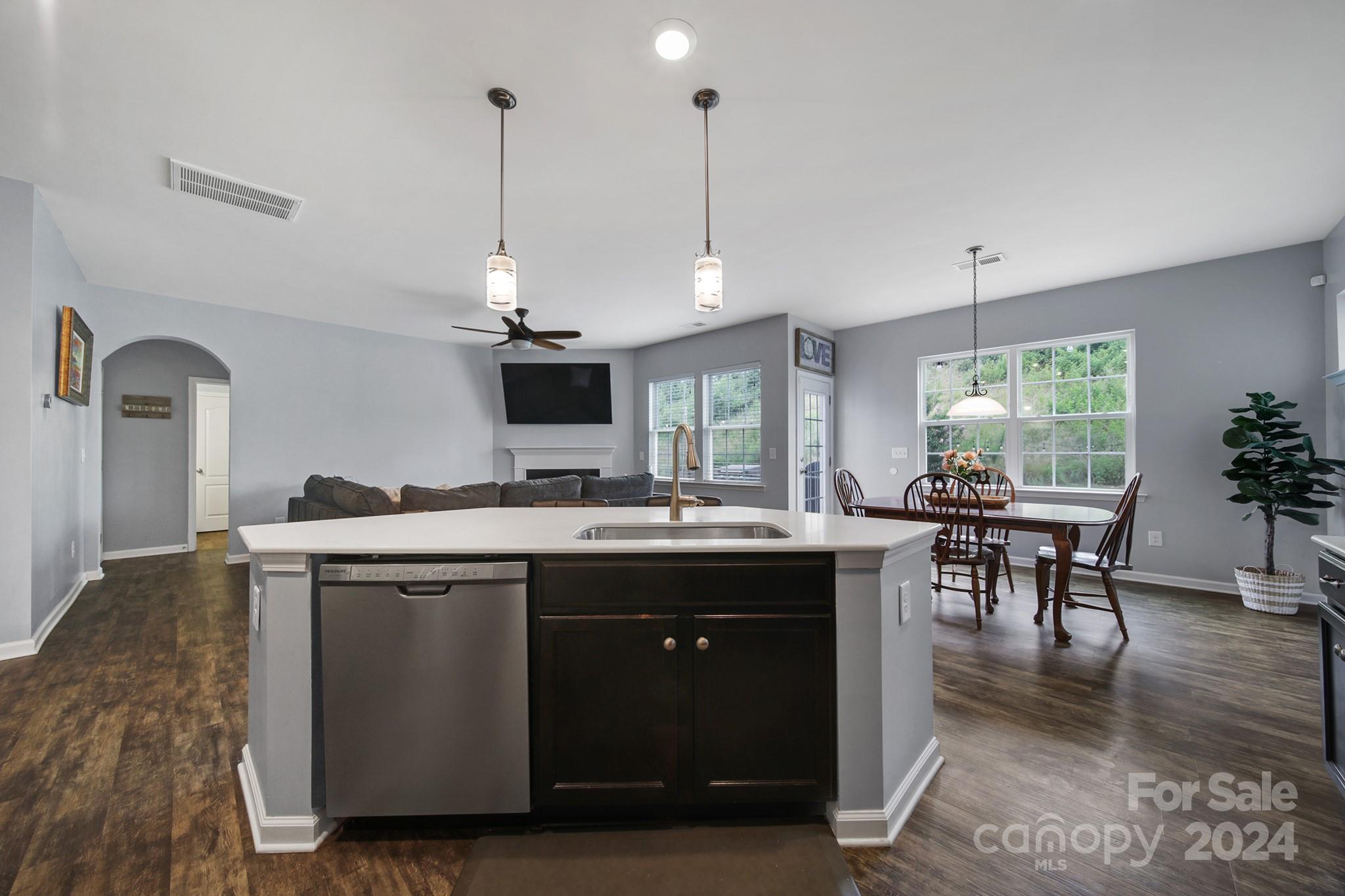 1983 Sapphire Meadow Drive