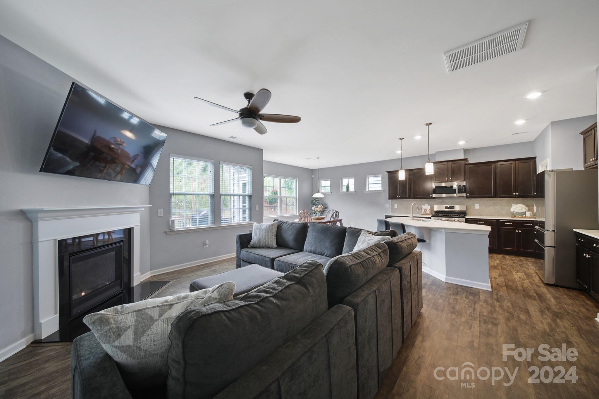 1983 Sapphire Meadow Drive