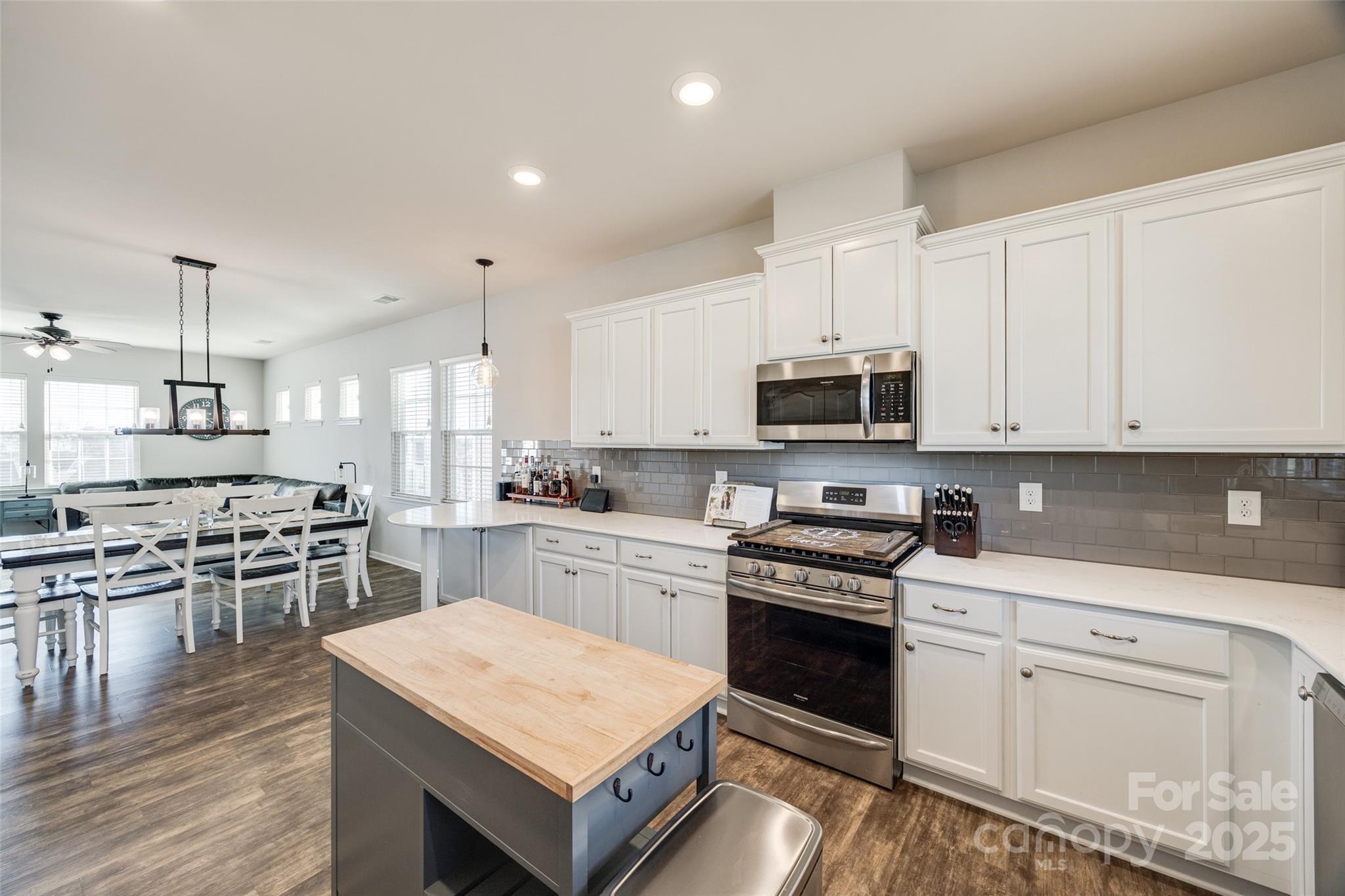 646 Kahana River Road