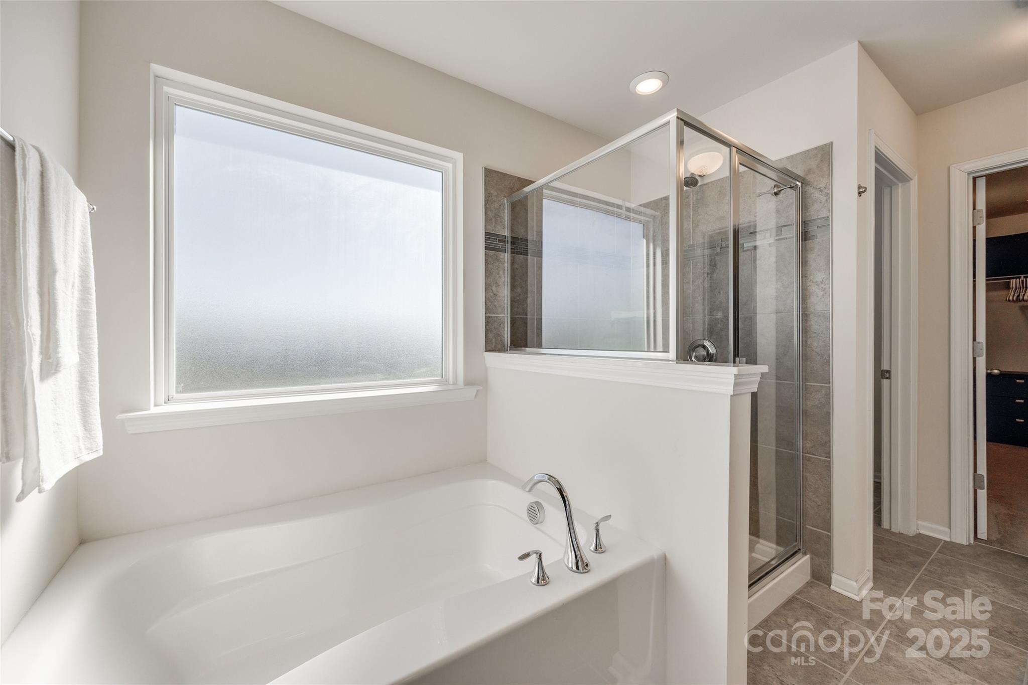 646 Kahana River Road