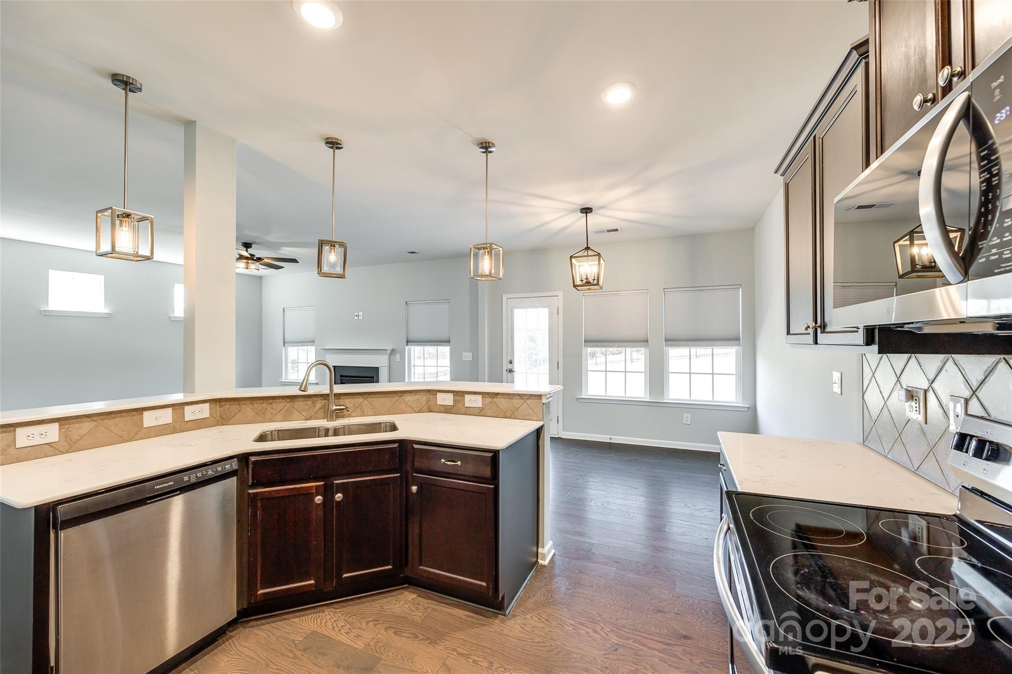 609 Kahana River Road