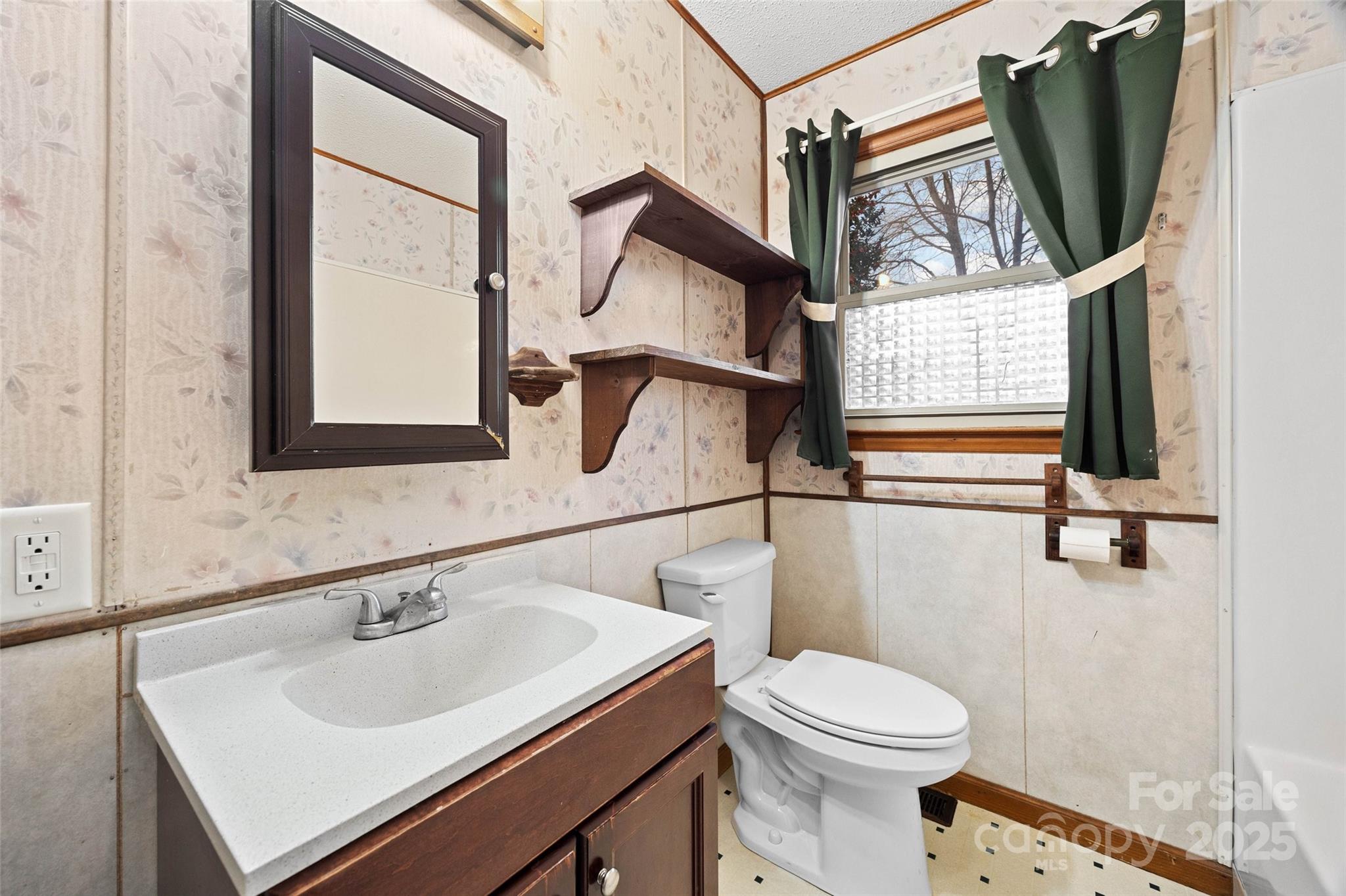 6233 Providence Court NW