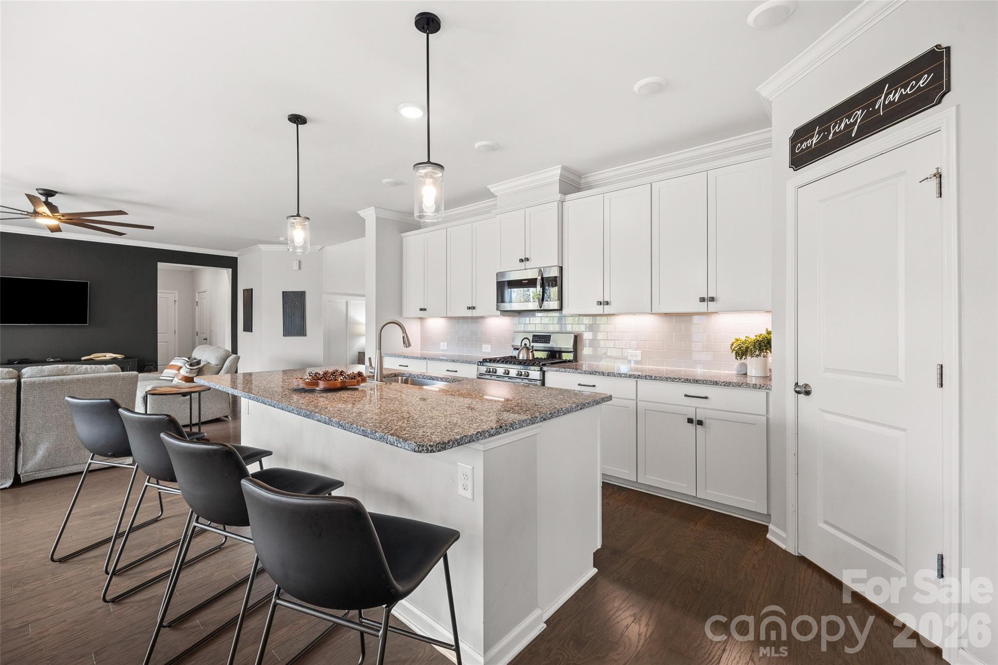 1276 Thomas Knapp Parkway