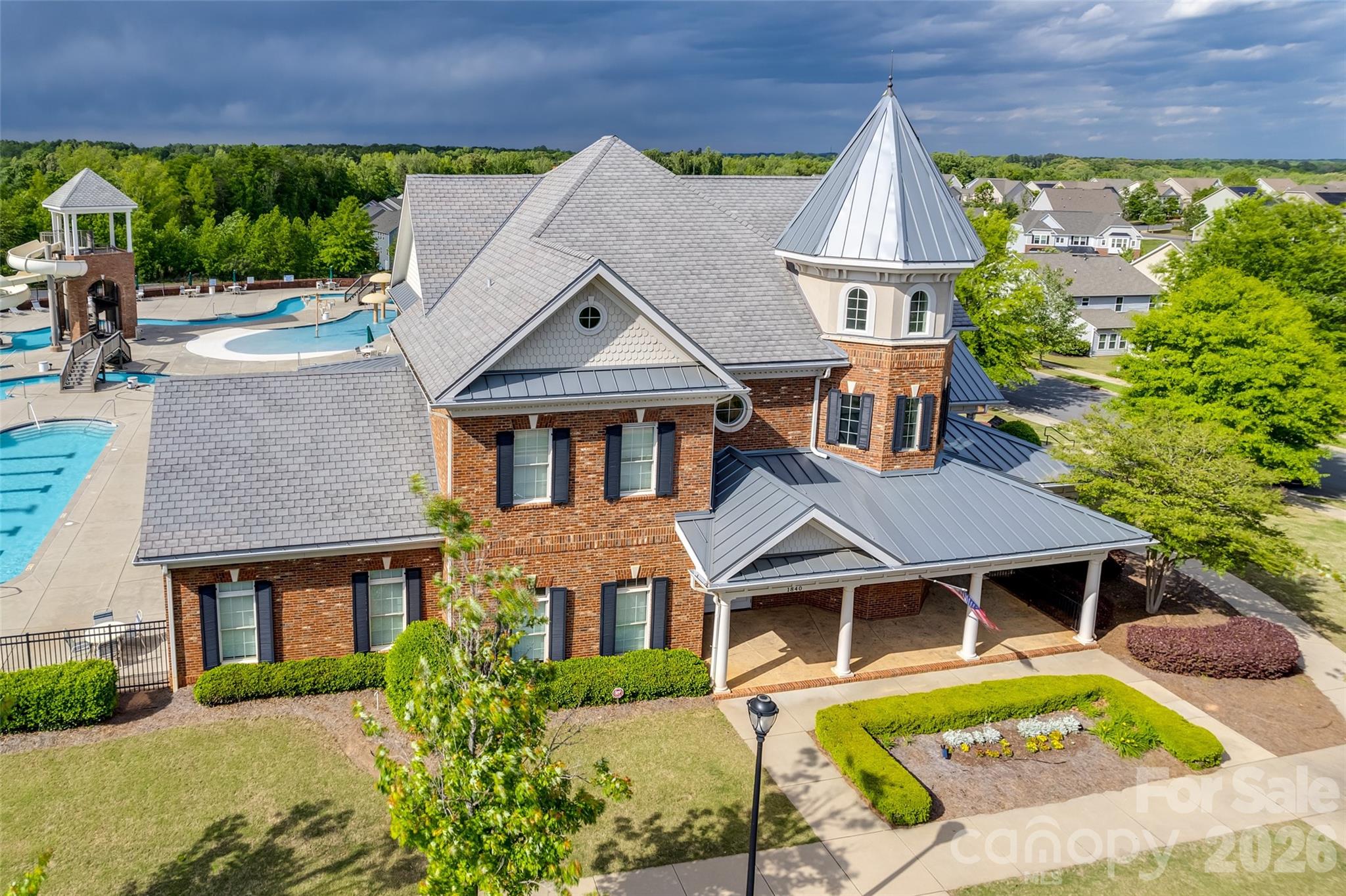 1276 Thomas Knapp Parkway