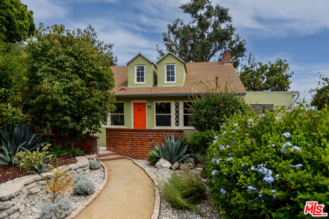 1942 Cerro Gordo St