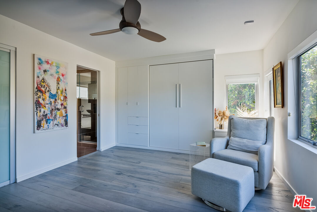 6830 Cahuenga Park Trl