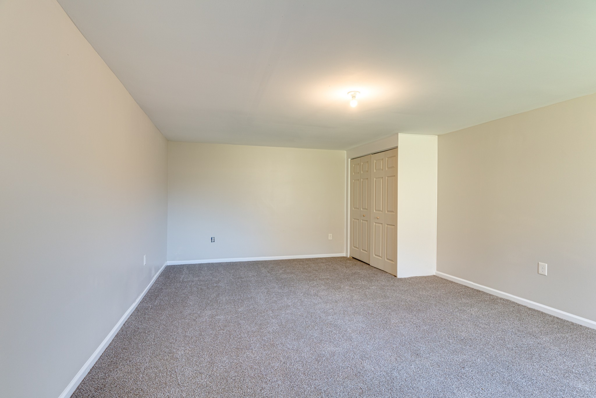 2620 Willowbranch Dr