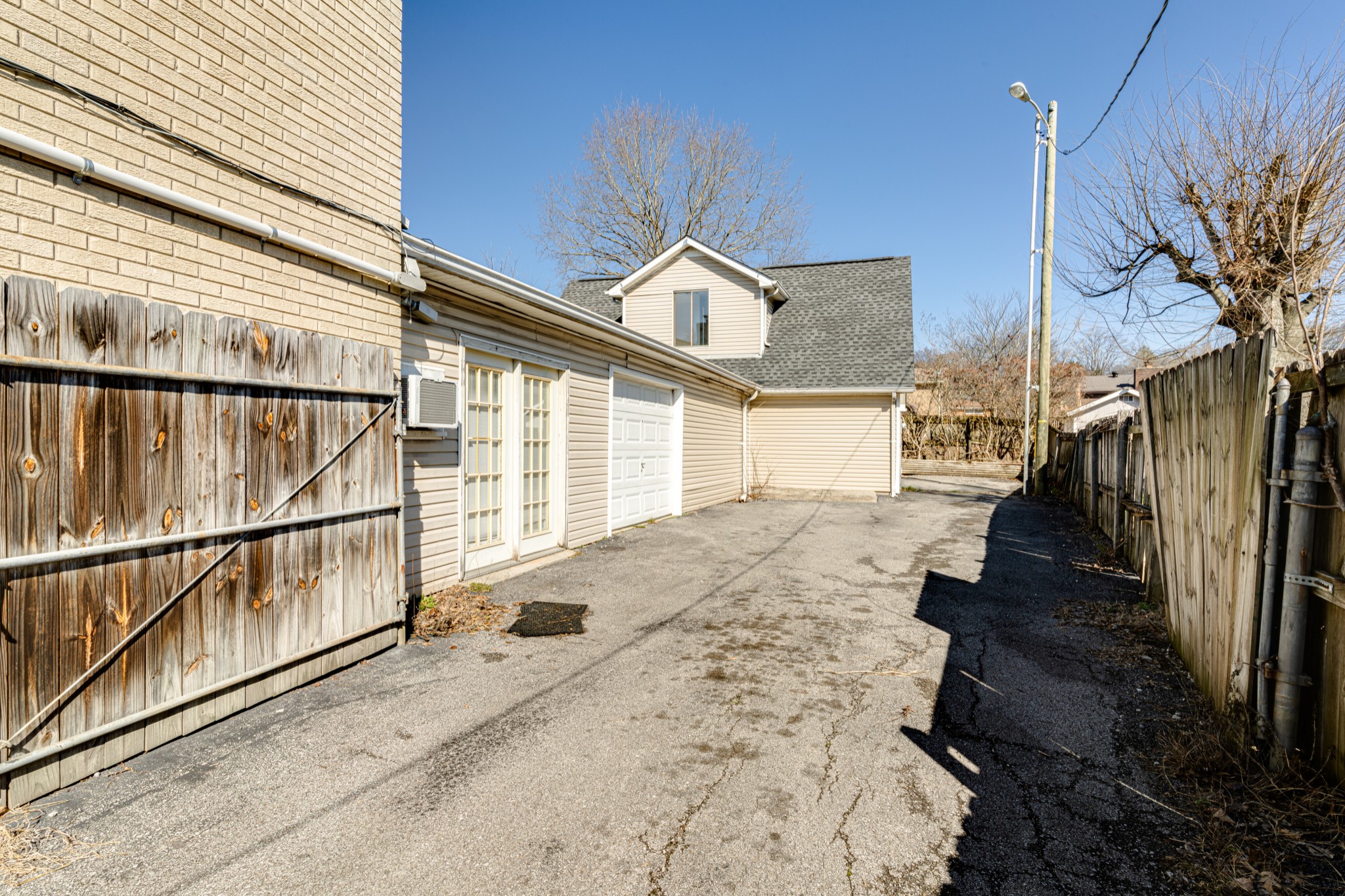 2620 Willowbranch Dr