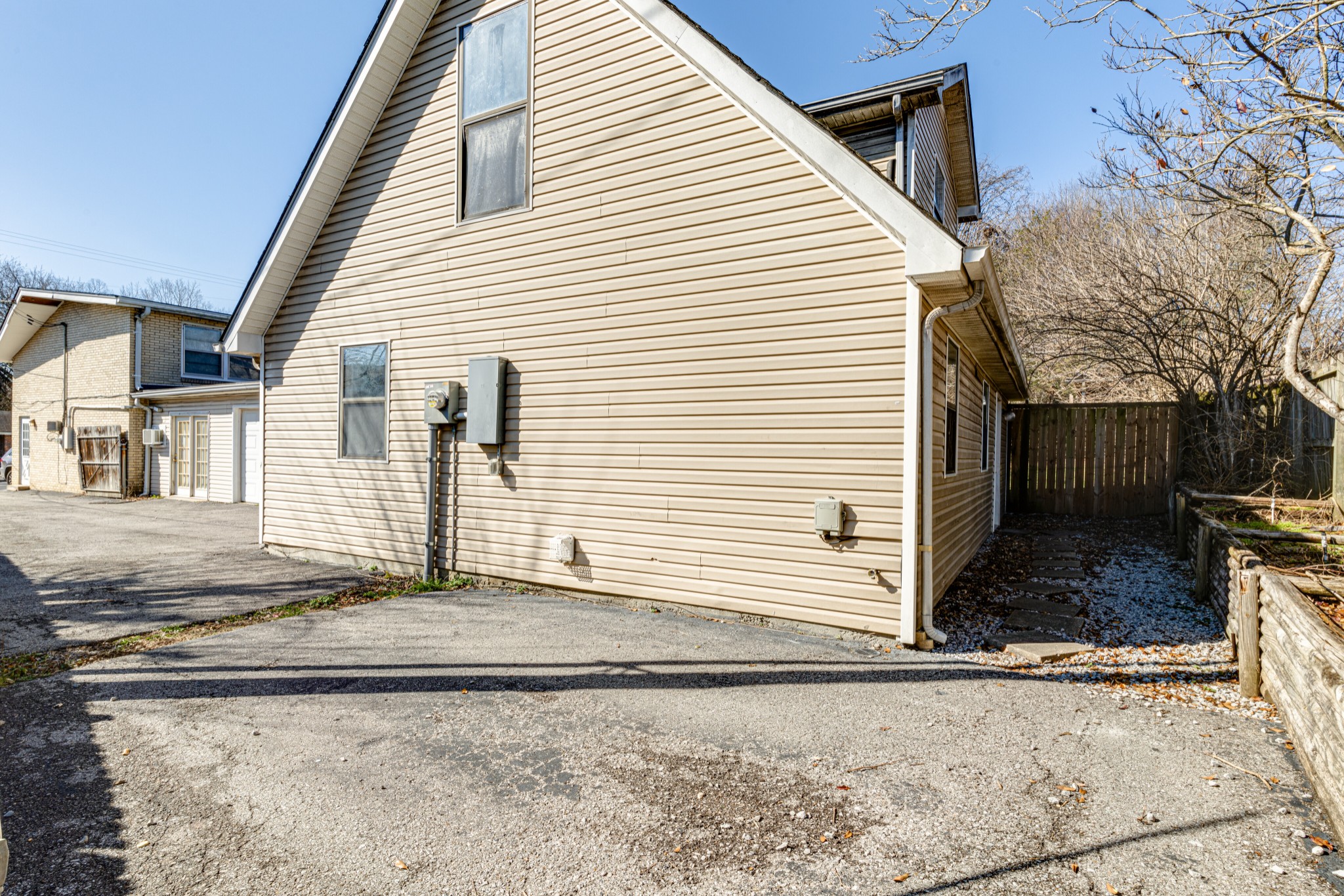 2620 Willowbranch Dr