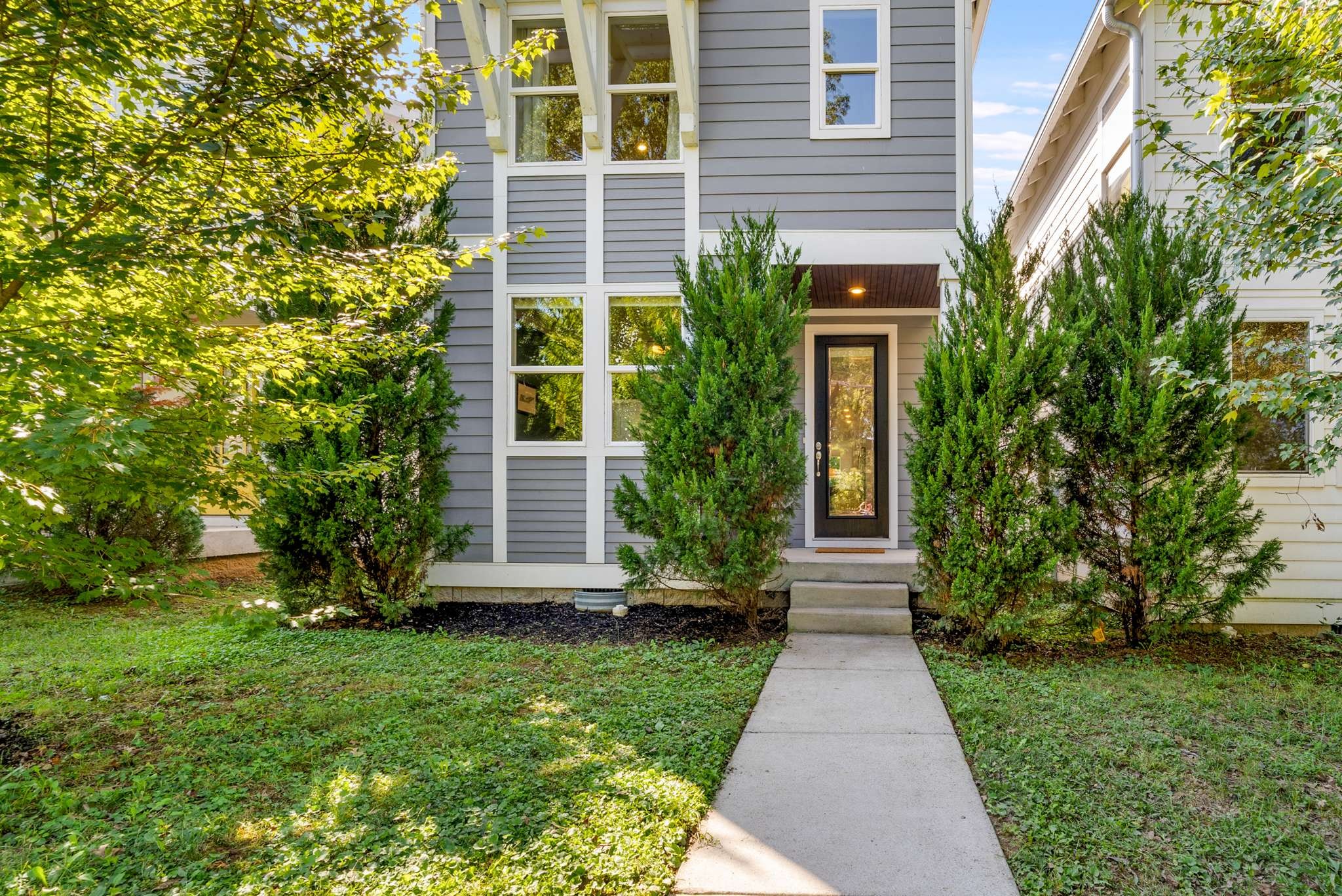 111B Rosebank Ave