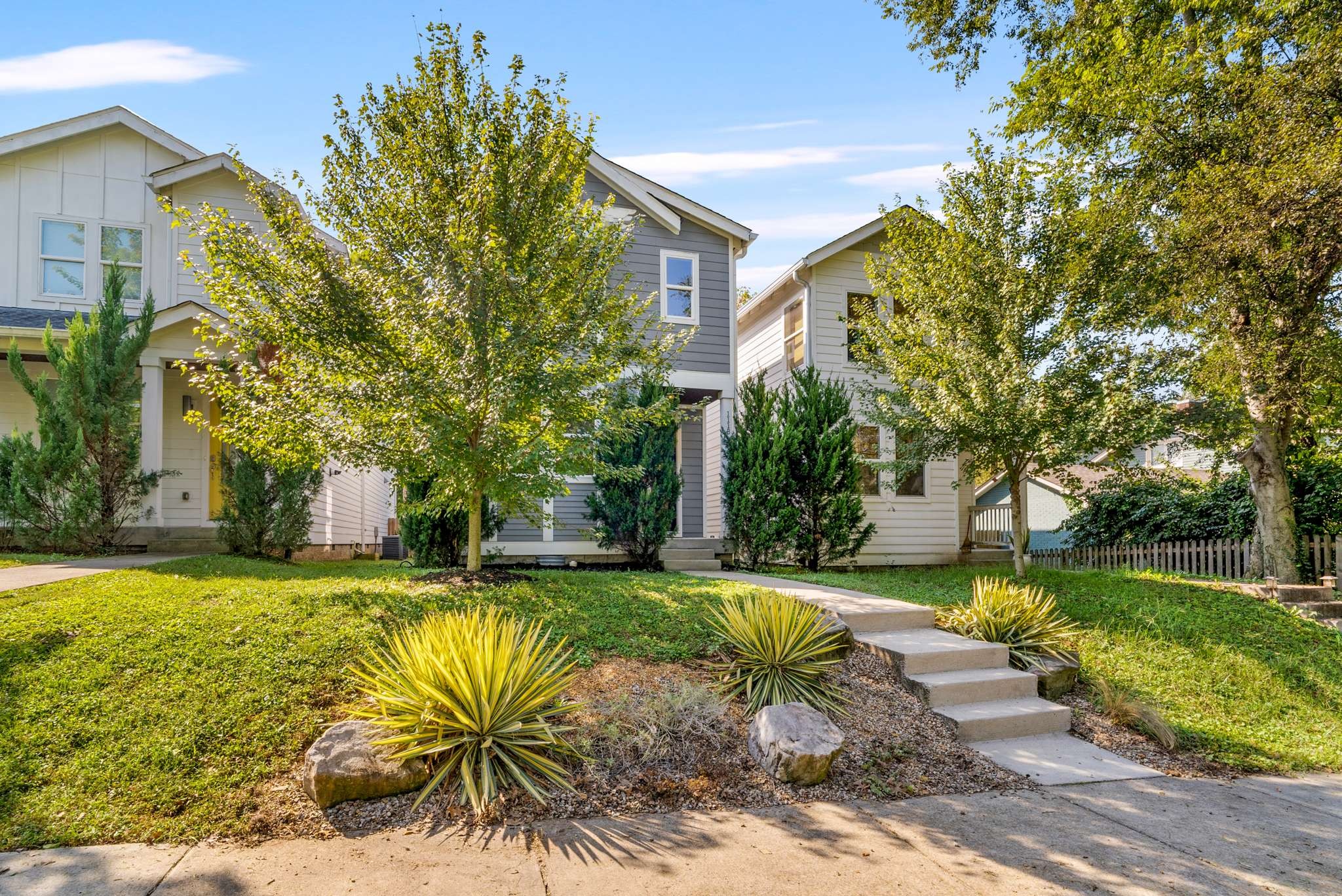 111B Rosebank Ave