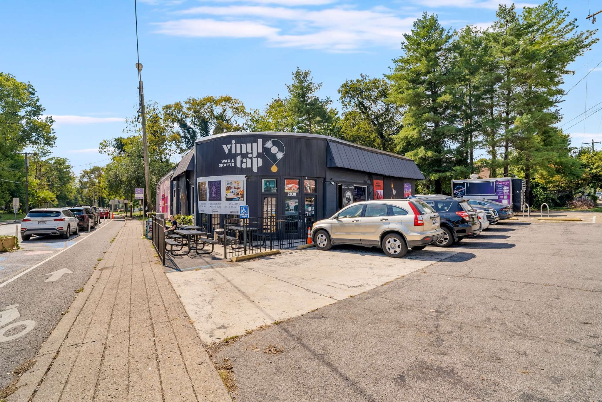 111B Rosebank Ave