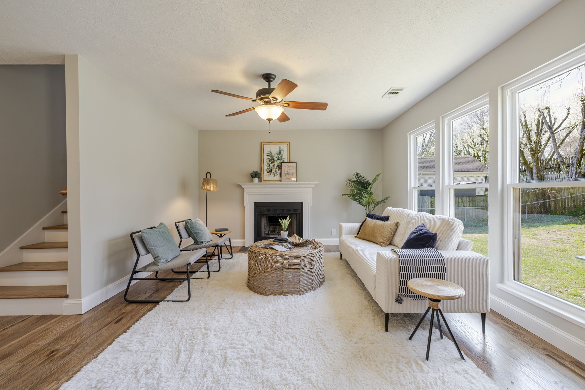 2133 Strombury Dr