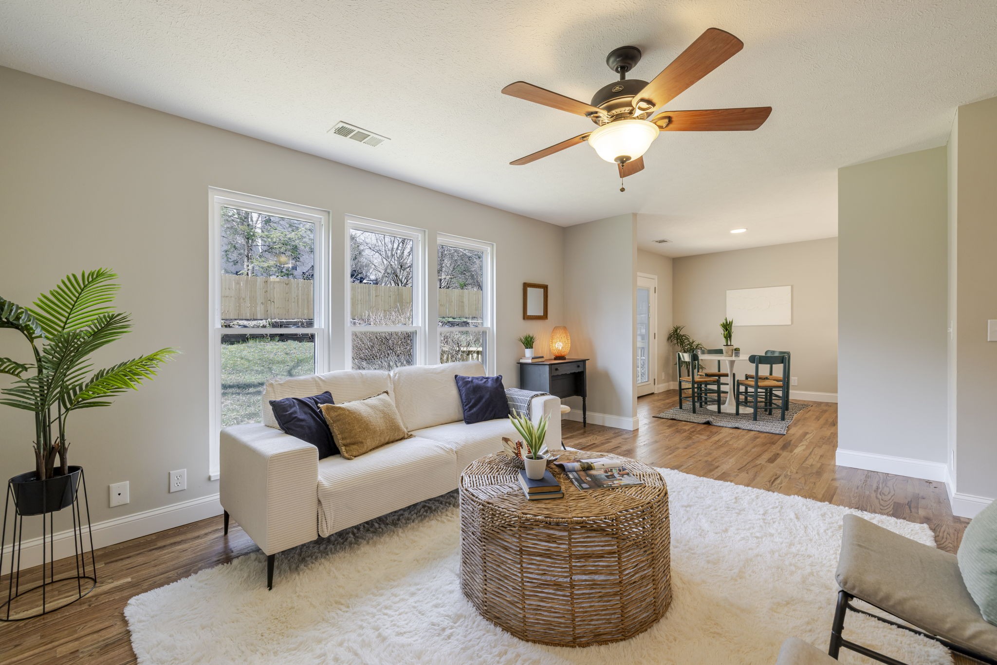 2133 Strombury Dr