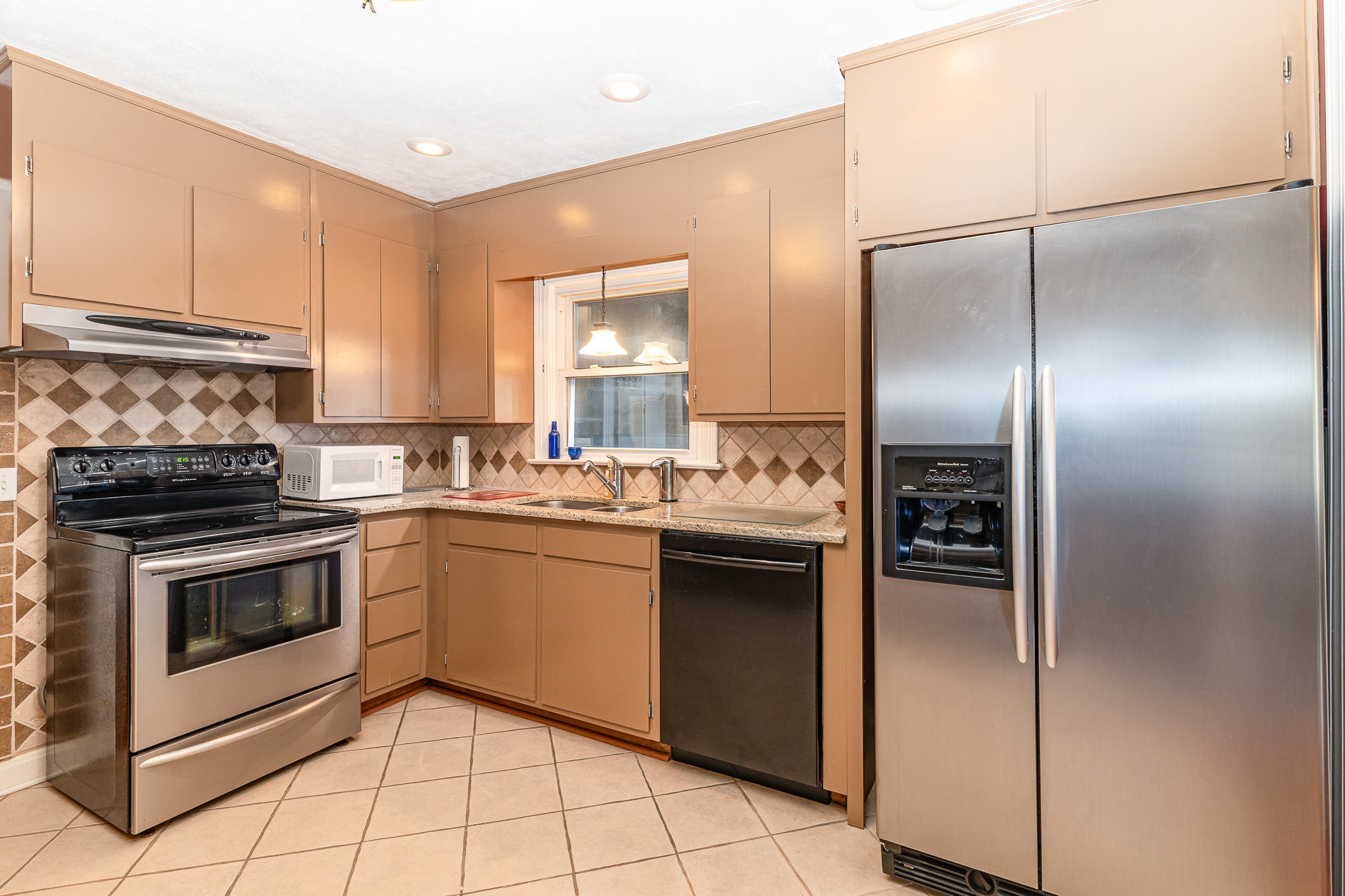 1230 Riverwood Drive