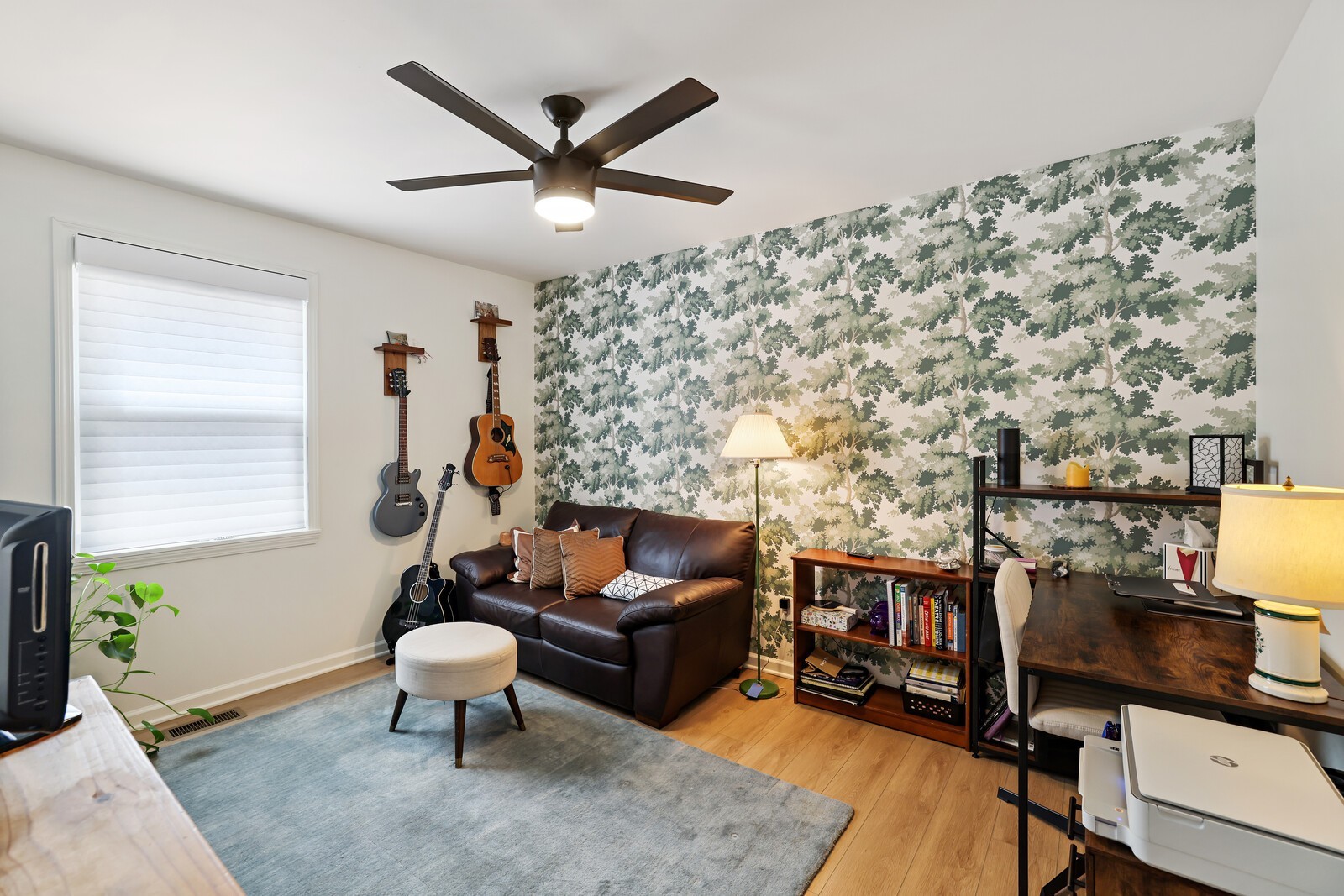 1002 Gwynn Dr