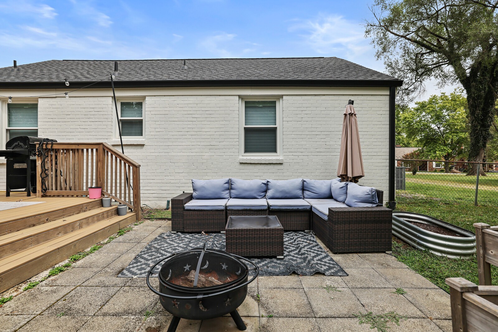 1002 Gwynn Dr