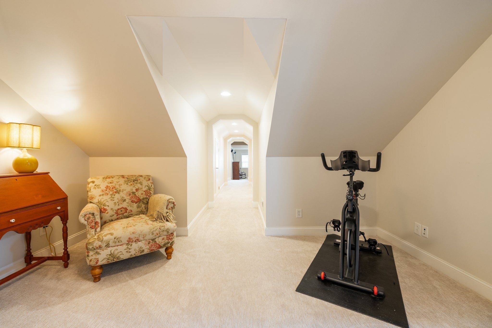 3448 Colebrook Dr