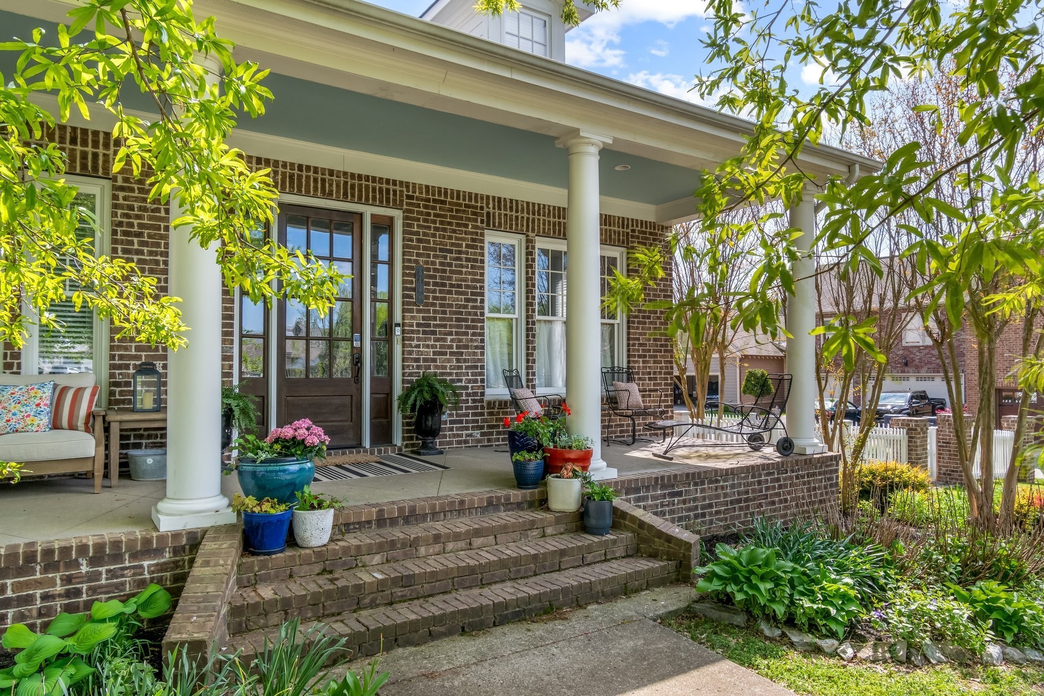 3448 Colebrook Dr