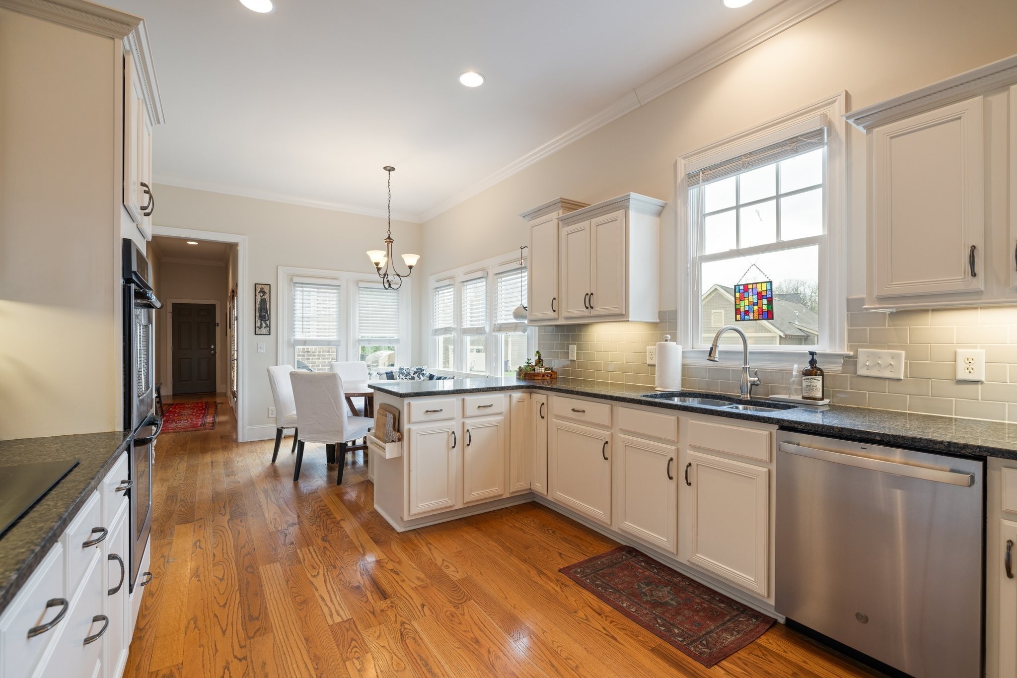 3448 Colebrook Dr