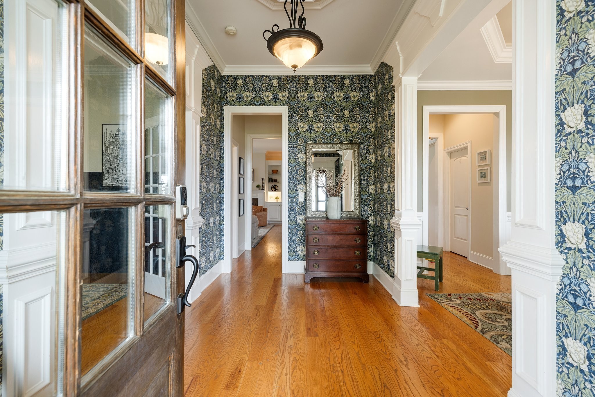 3448 Colebrook Dr