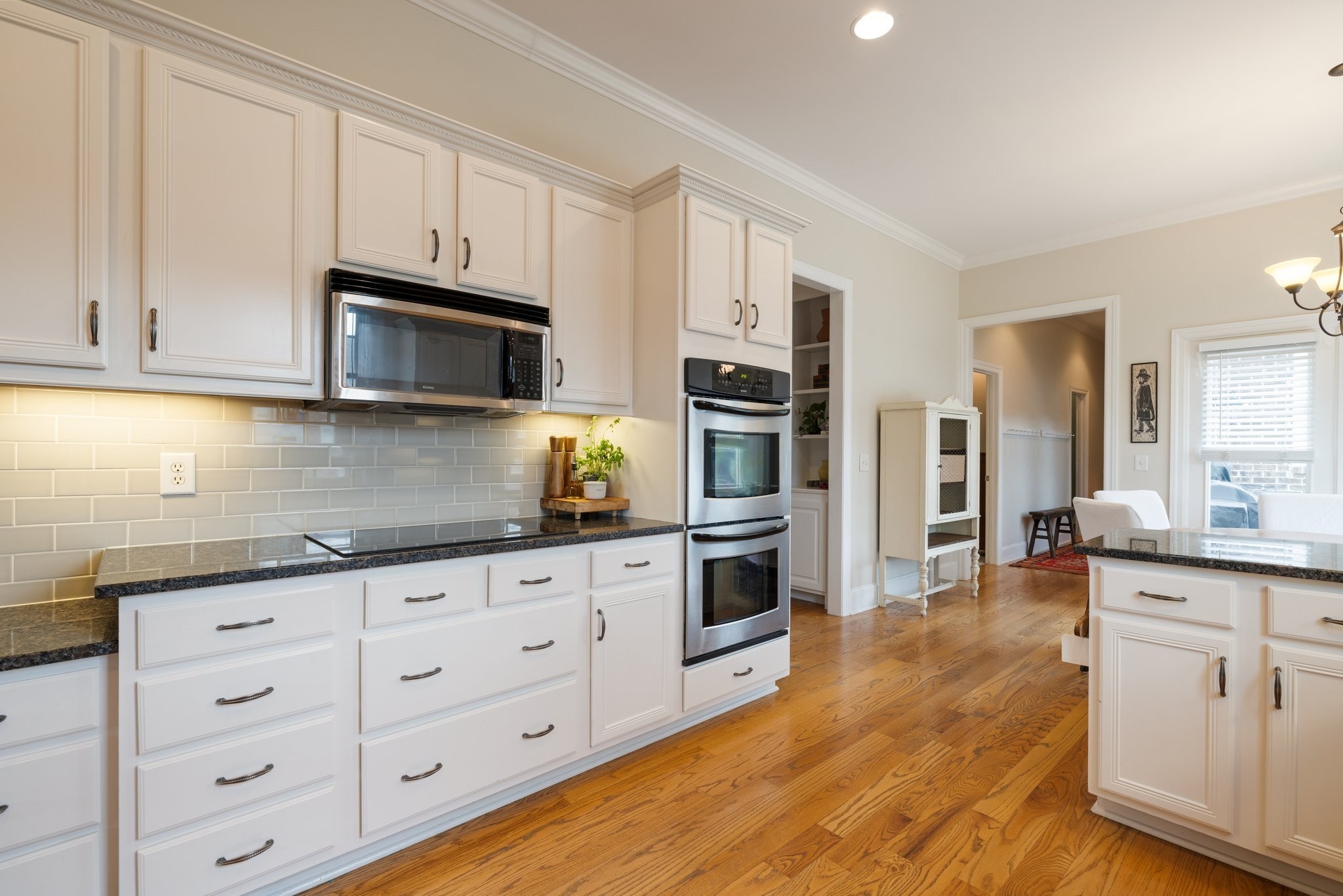 3448 Colebrook Dr