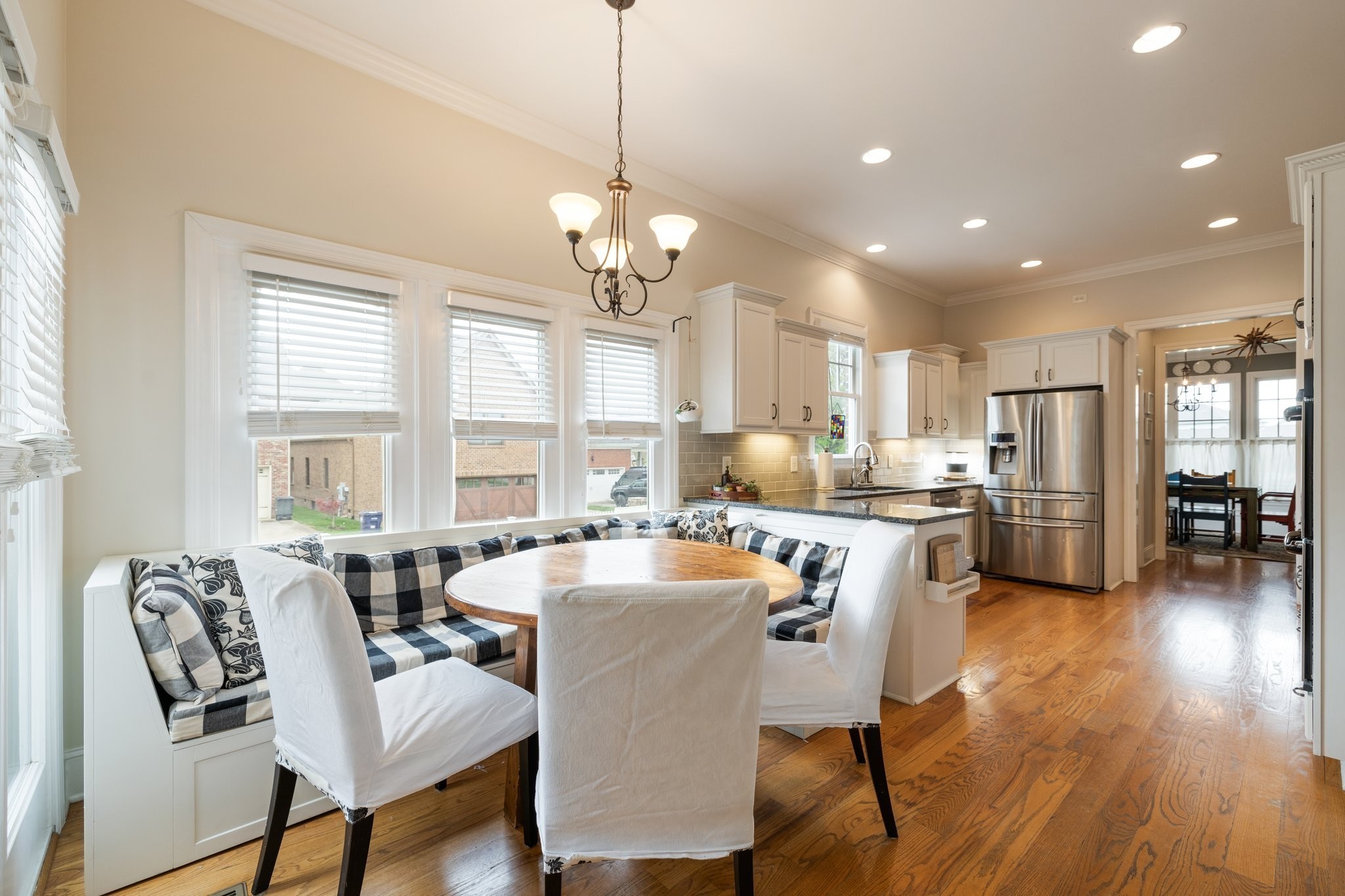 3448 Colebrook Dr