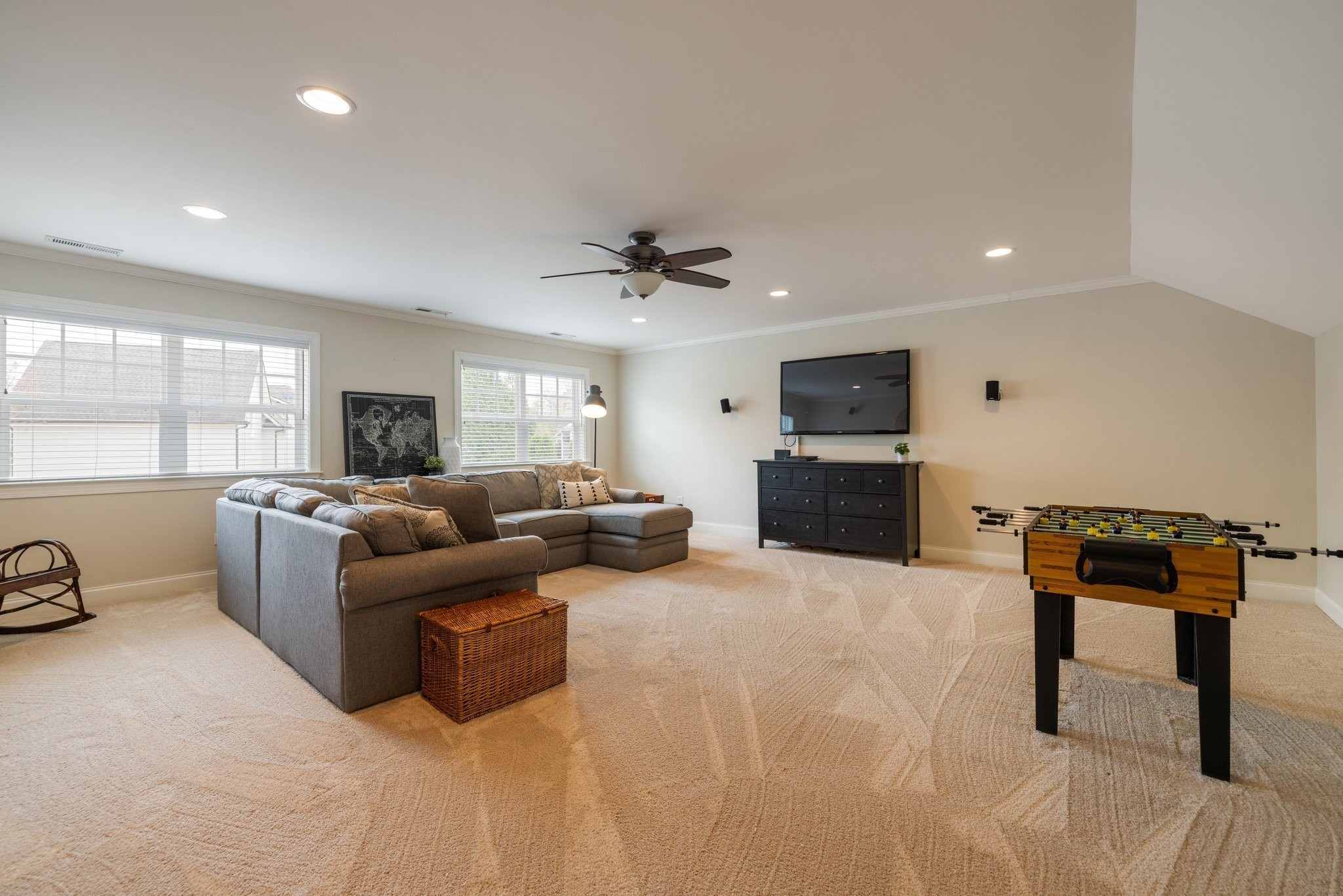 3448 Colebrook Dr