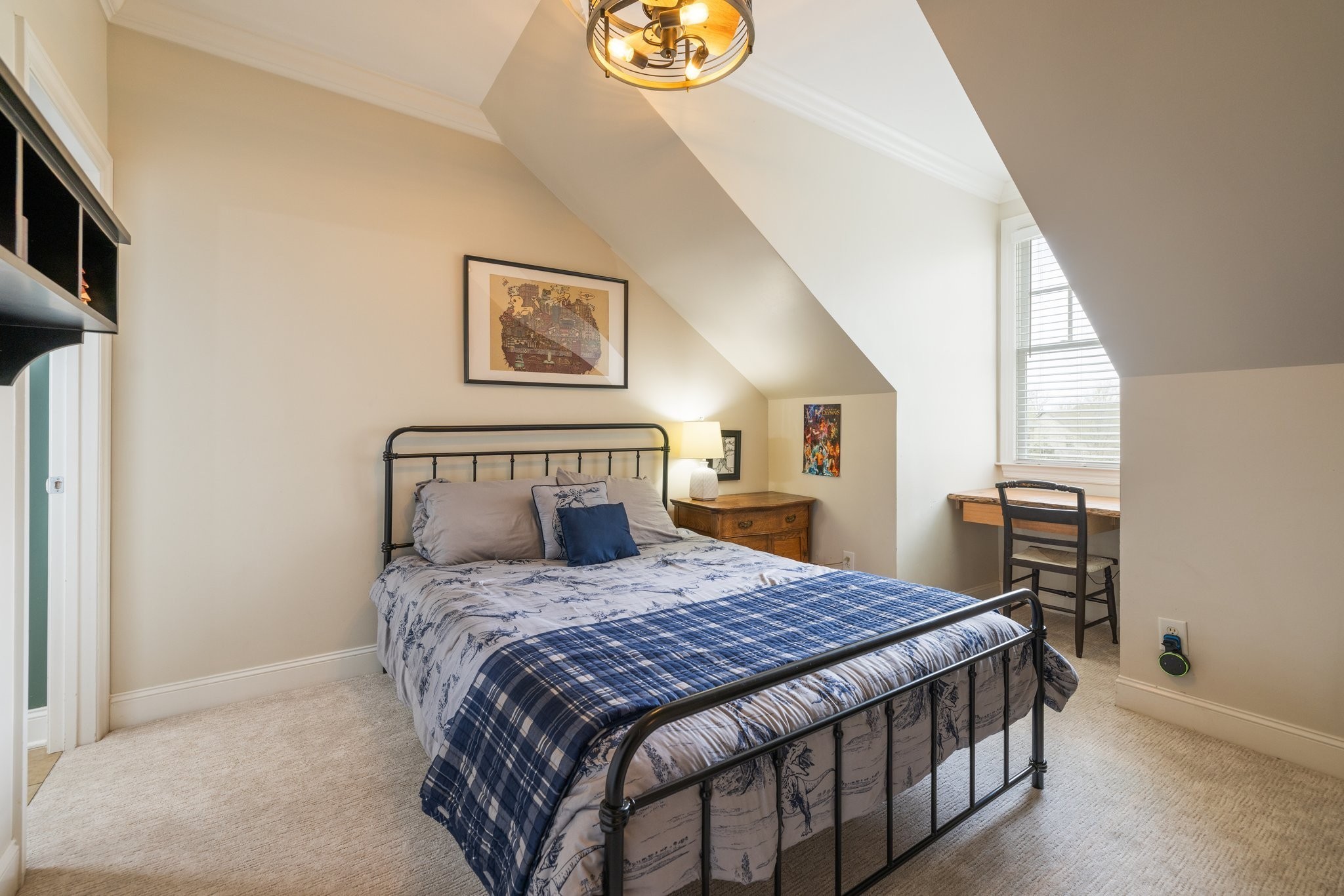 3448 Colebrook Dr