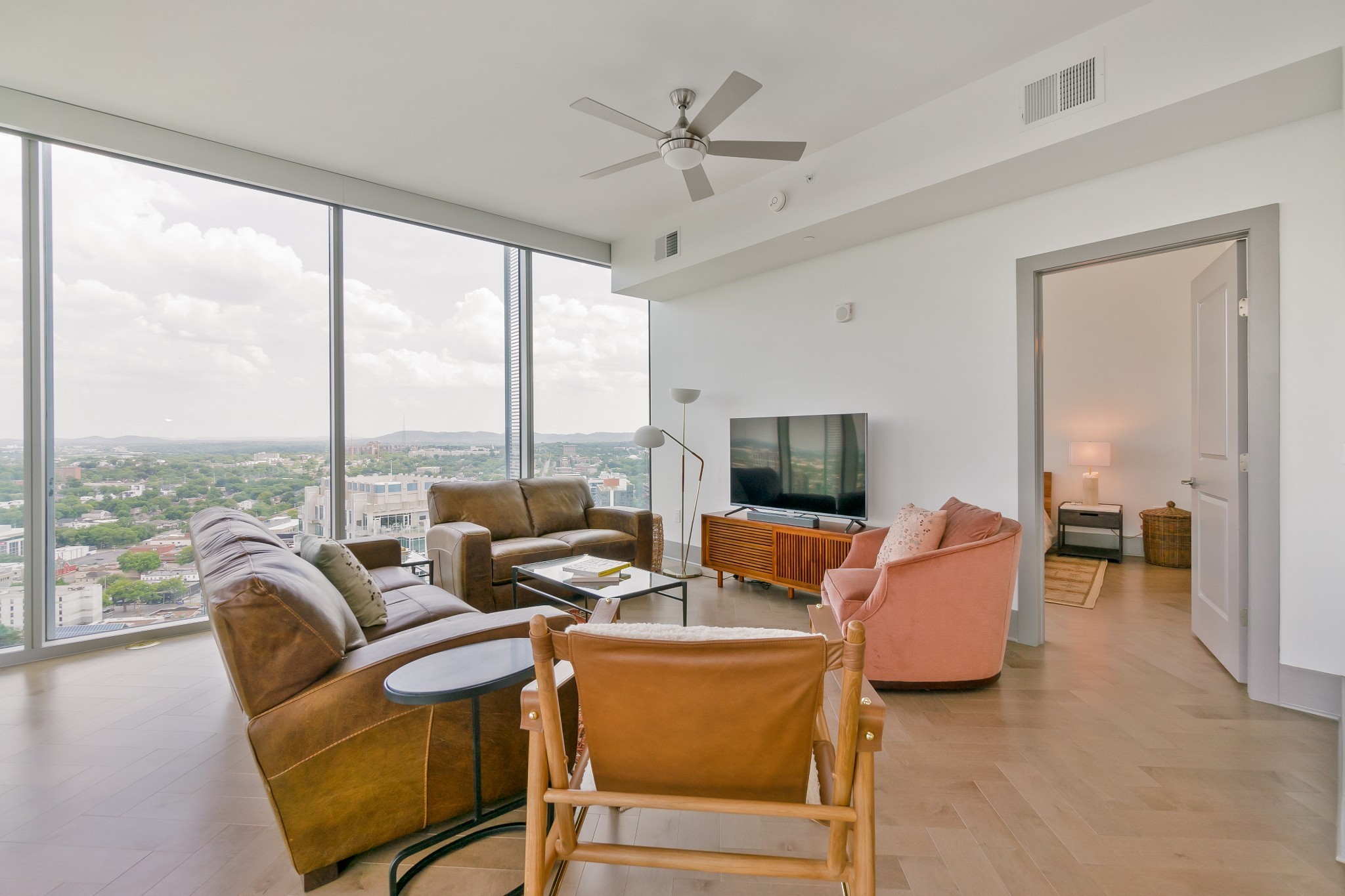 1616 West End Ave Unit: 3007