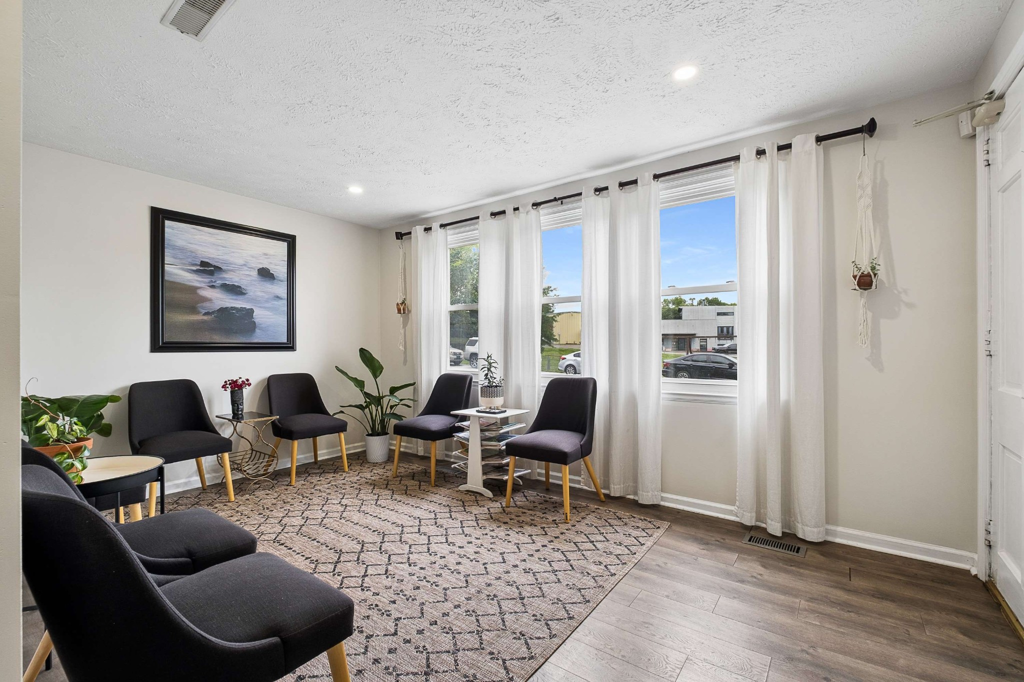 2818 Azalea Pl