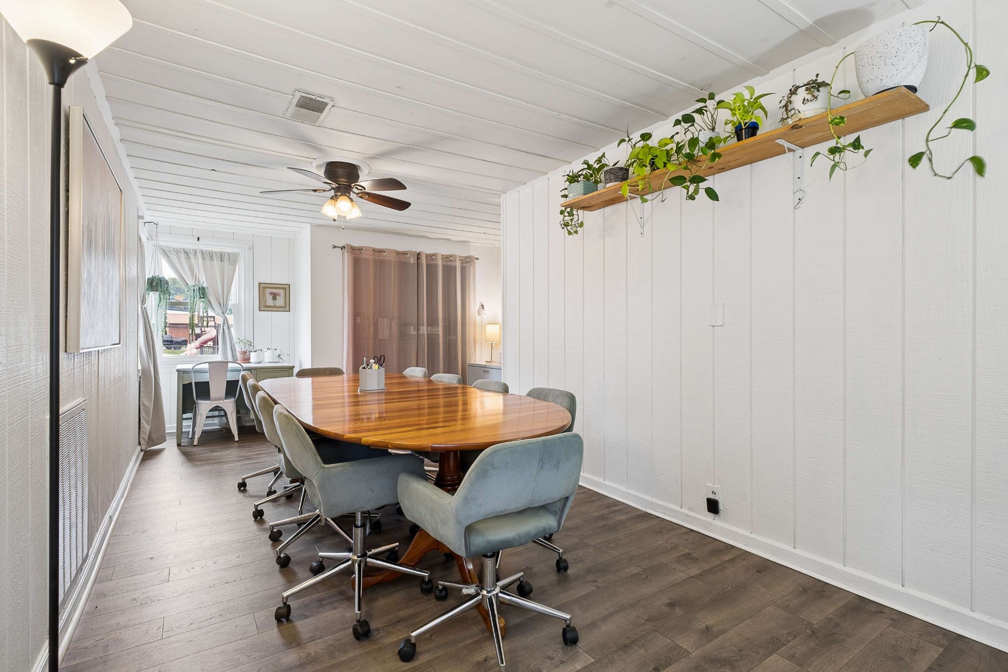 2818 Azalea Pl